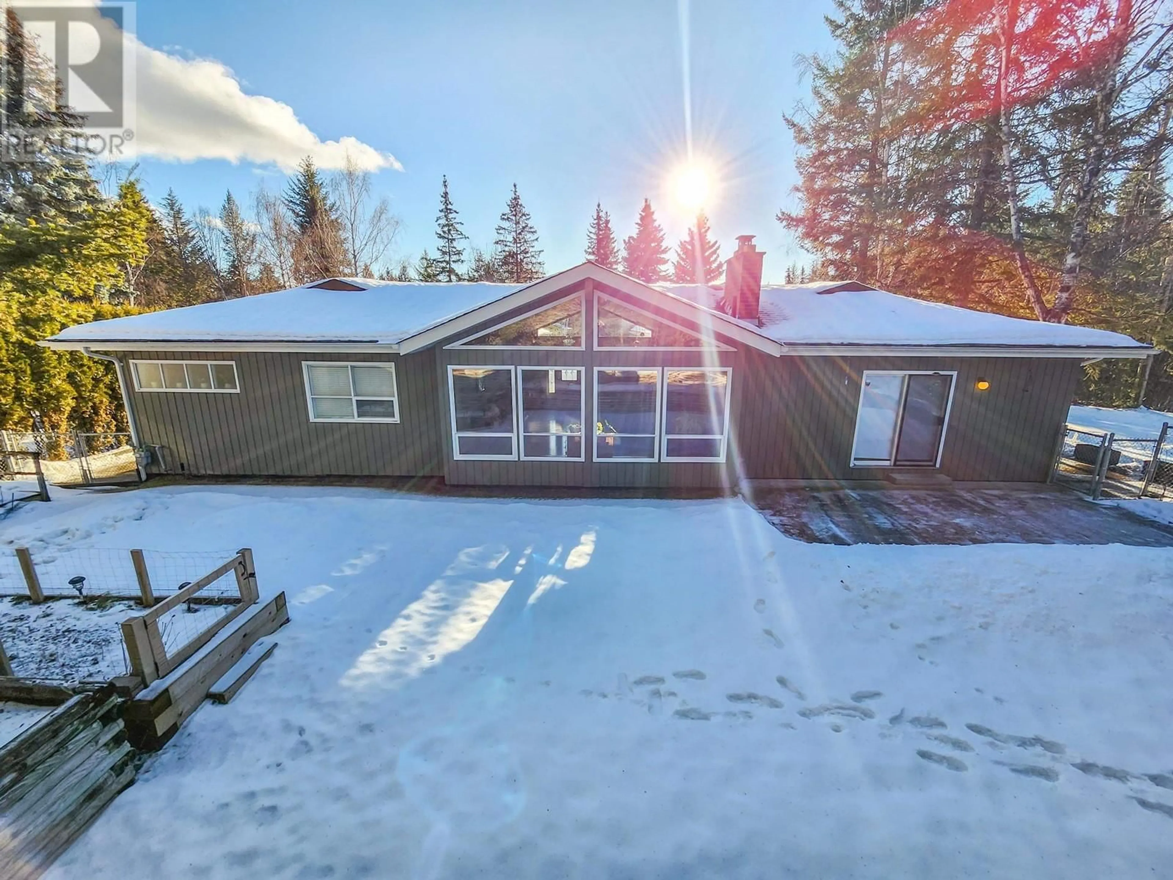 A pic from outside/outdoor area/front of a property/back of a property/a pic from drone, mountain view for 5580 MORIARTY CRESCENT, Prince George British Columbia V2N3P6