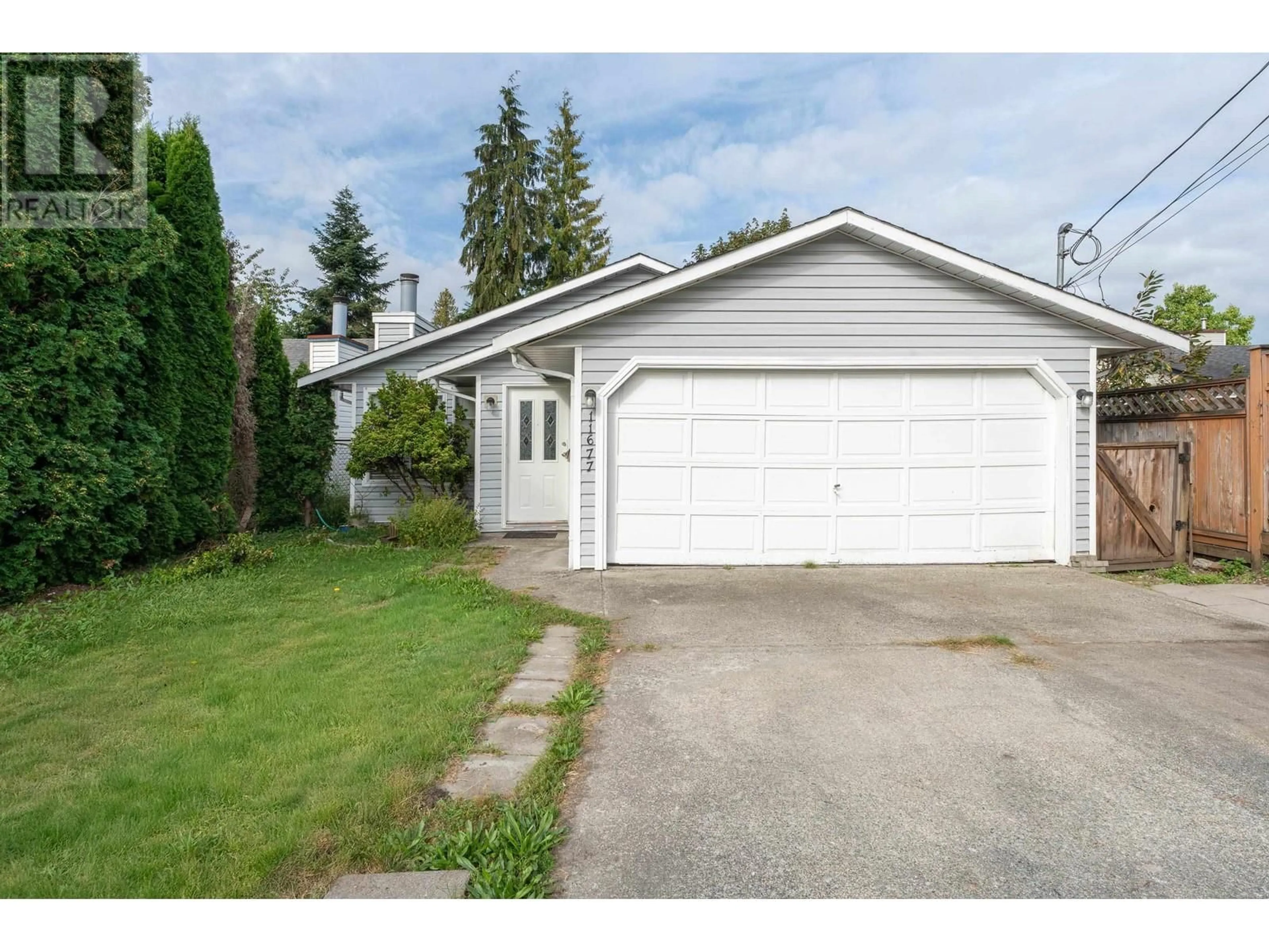 Home with vinyl exterior material, street for 11677 203 STREET, Maple Ridge British Columbia V2X4T8