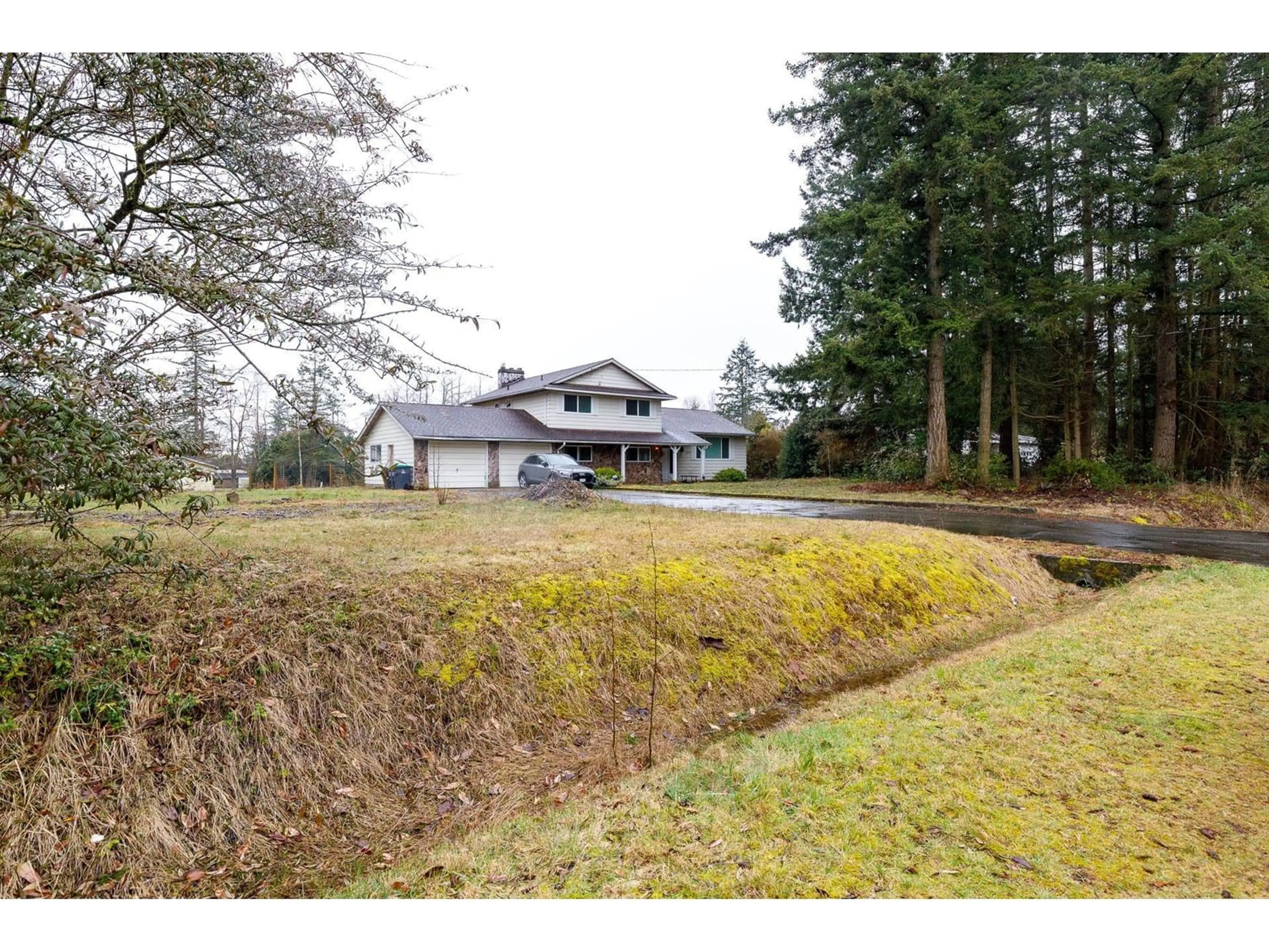 A pic from outside/outdoor area/front of a property/back of a property/a pic from drone, unknown for 16930 23 AVENUE, Surrey British Columbia V3Z9Z2