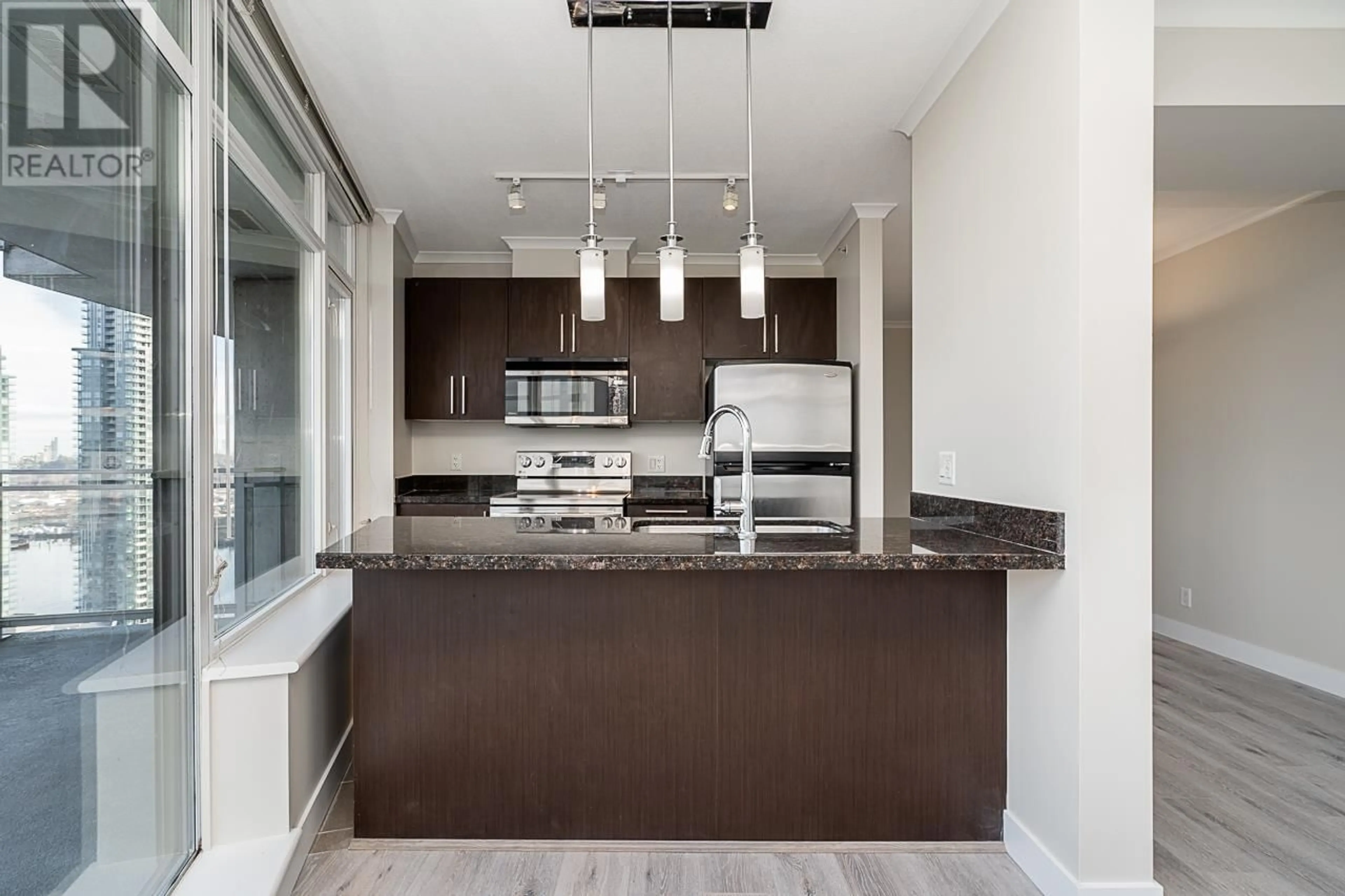 Open concept kitchen, unknown for 3906 888 CARNARVON STREET, New Westminster British Columbia V3M0C6