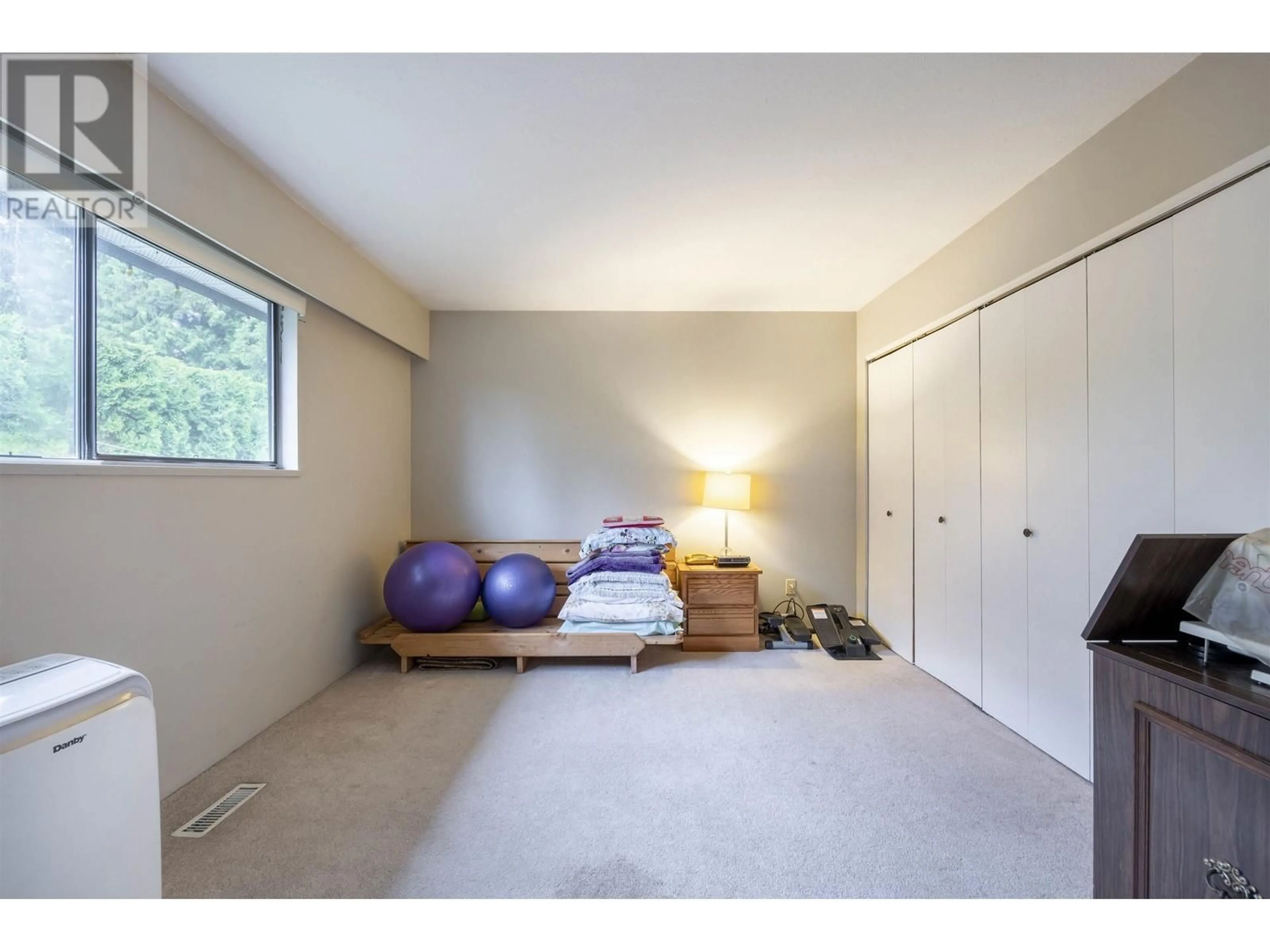 A pic of a room for 2480 MCLENNAN AVENUE, Richmond British Columbia V6X2N7