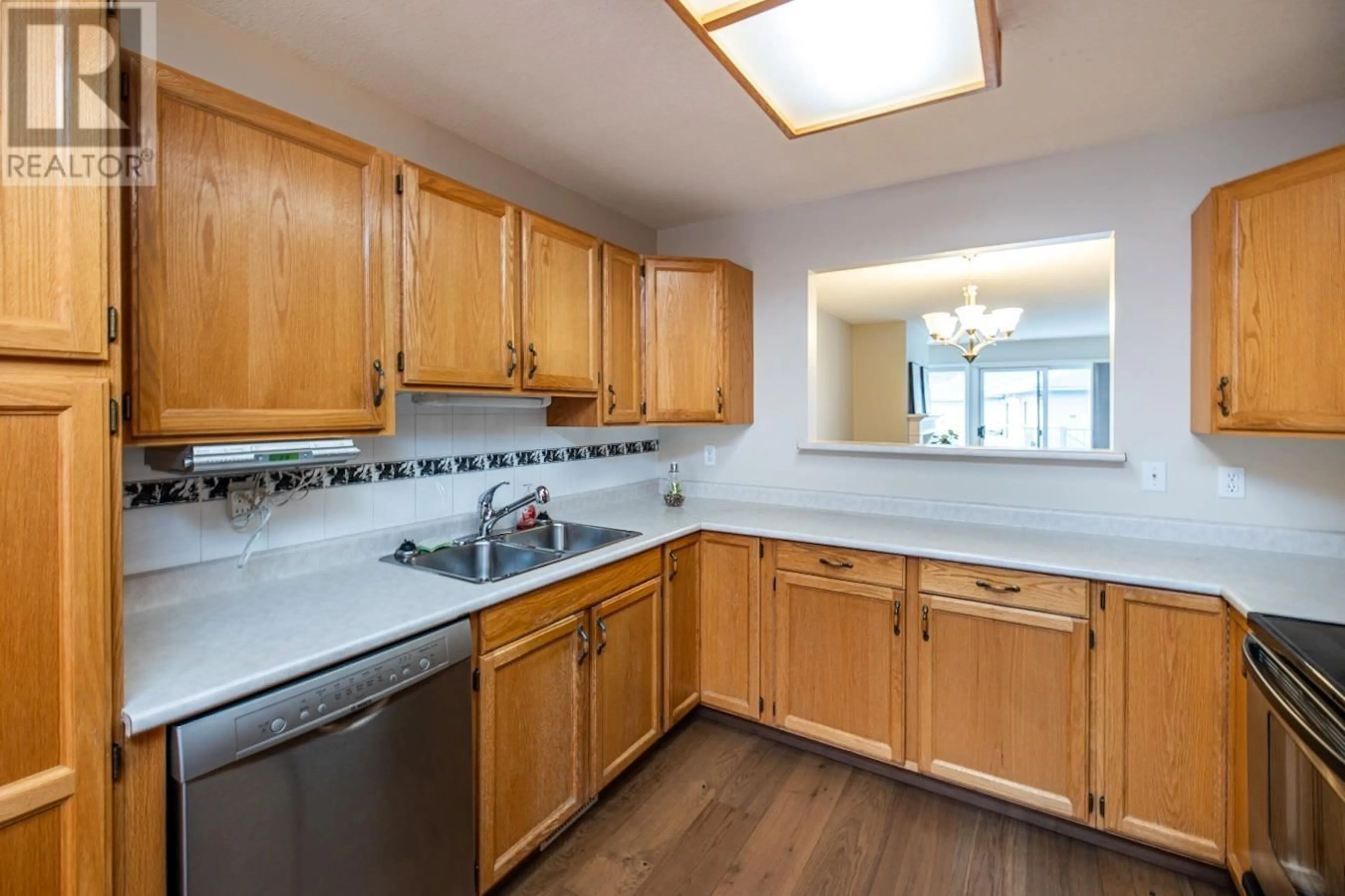 Standard kitchen, unknown for 122 801 PRESTON ROAD, Prince George British Columbia V2K4S5