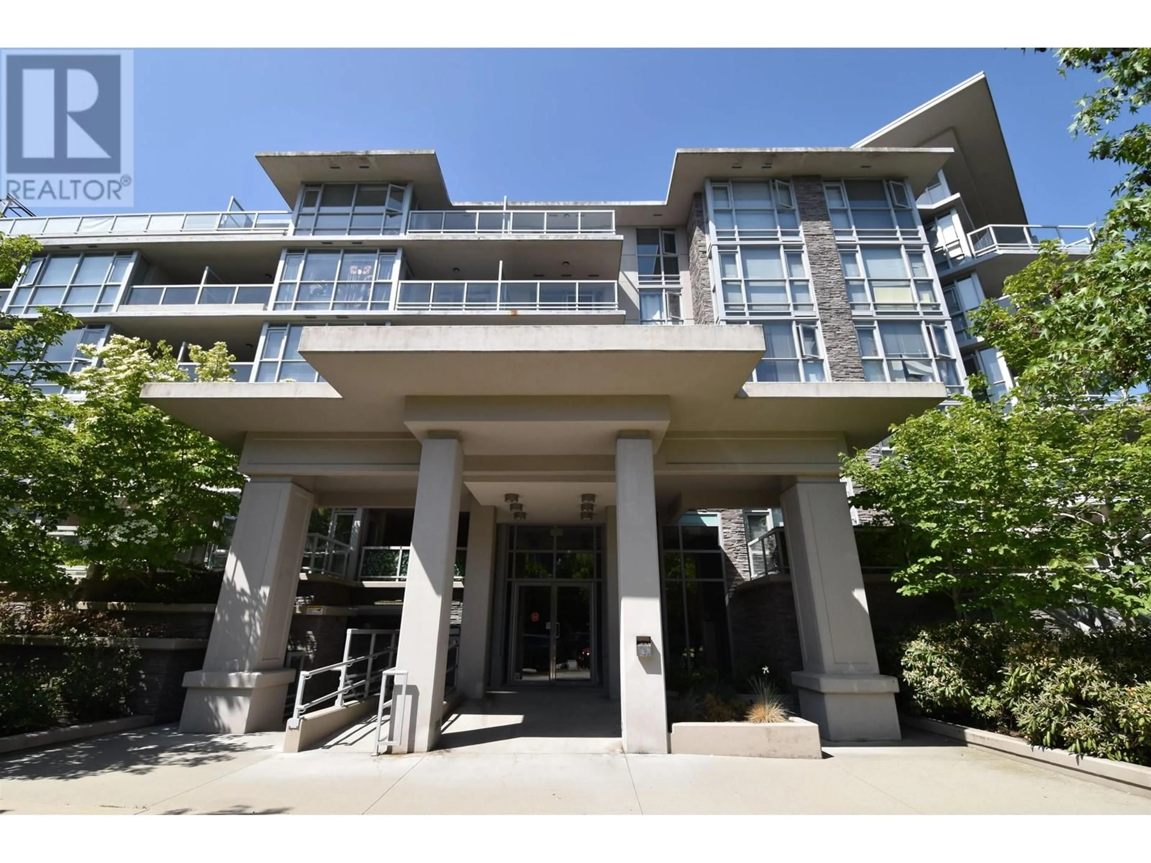 Indoor foyer for 116 - 9373 HEMLOCK DRIVE, Richmond British Columbia V6Y0A9