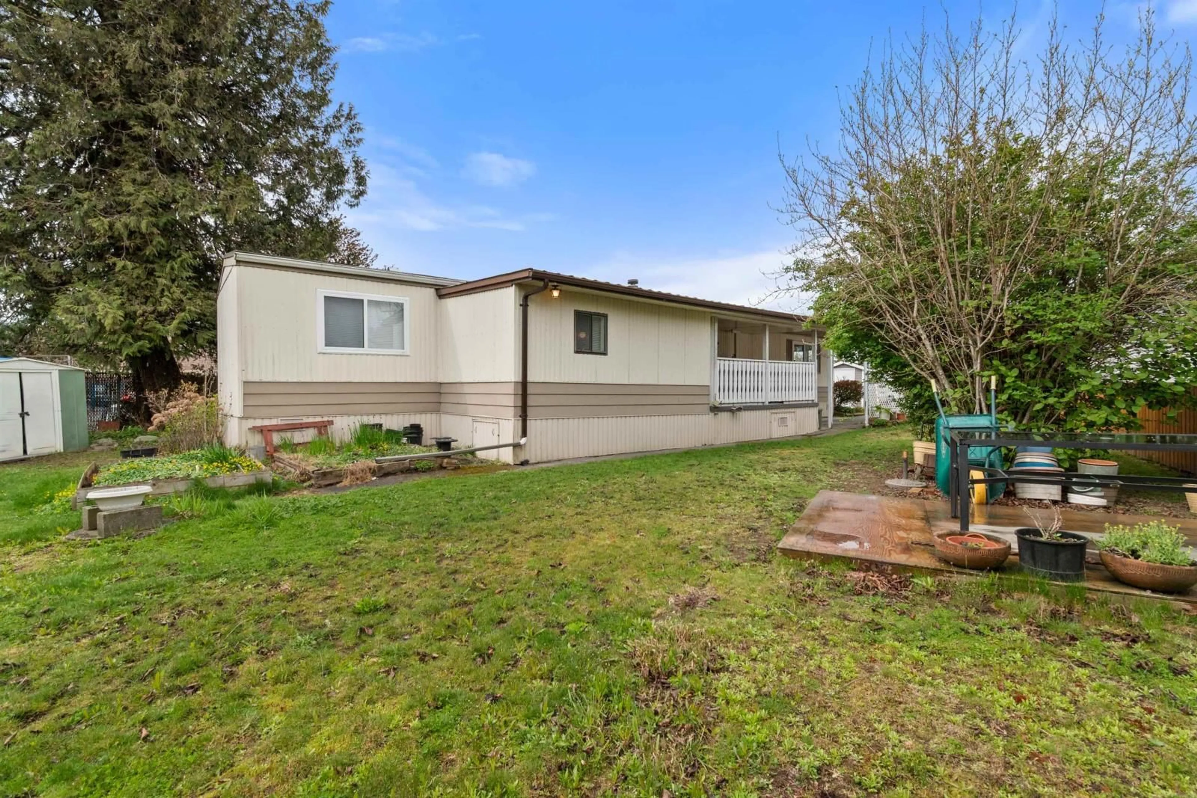 Home with vinyl exterior material, unknown for 83 - 6338 VEDDER ROAD, Chilliwack British Columbia V2R3R3