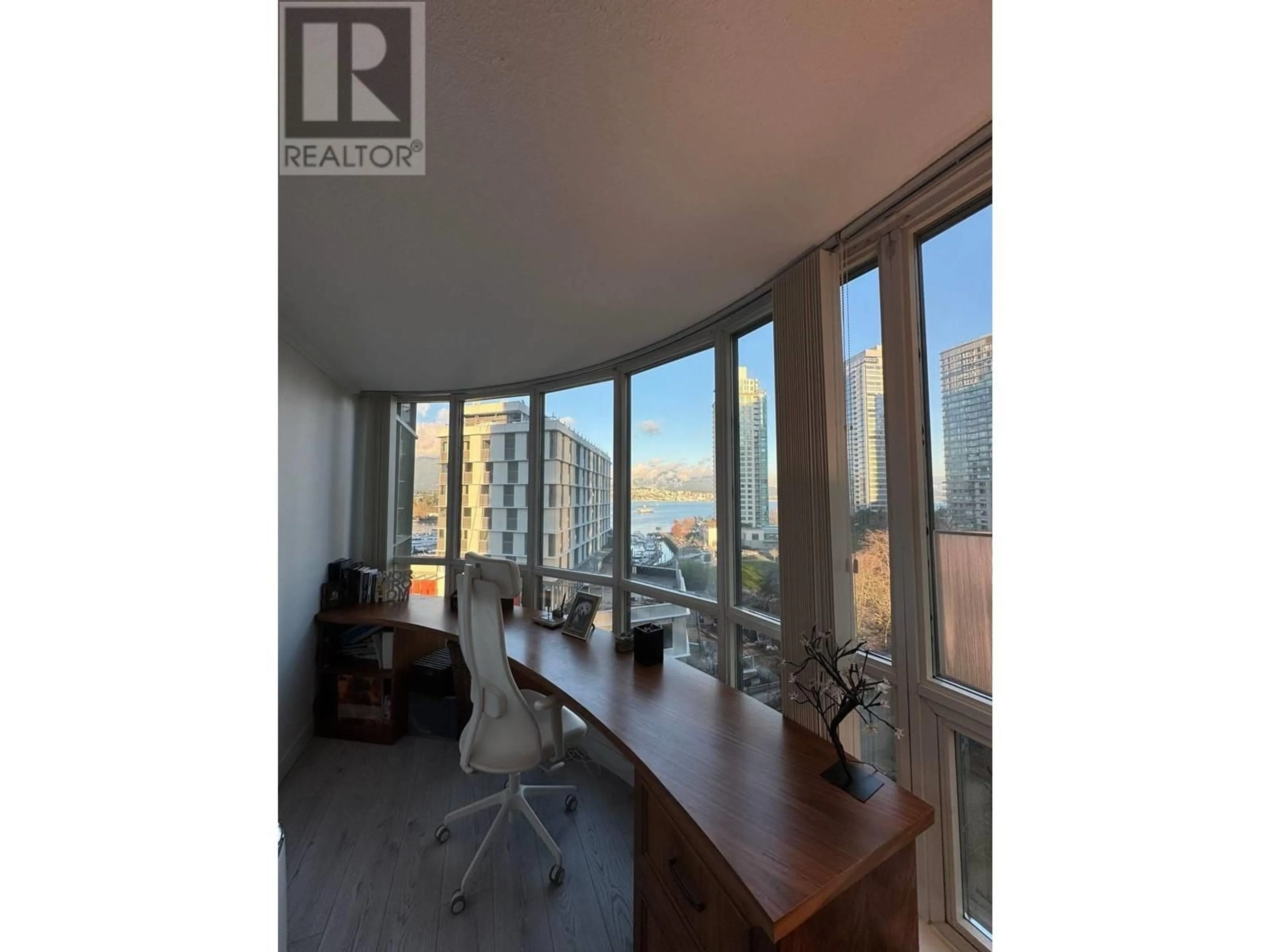 A pic of a room for 702 588 BROUGHTON STREET, Vancouver British Columbia V6G3E3