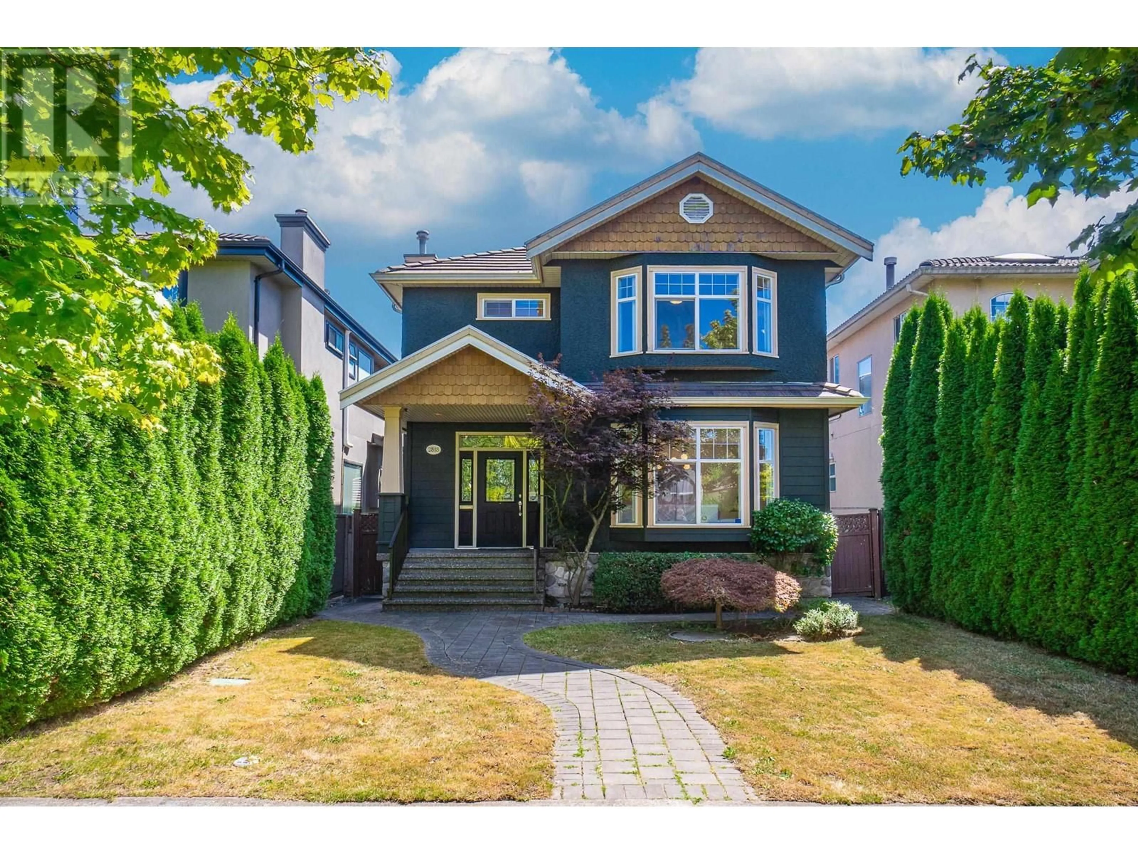 Home with vinyl exterior material, street for 2818 19TH AVENUE, Vancouver British Columbia V6L1E5