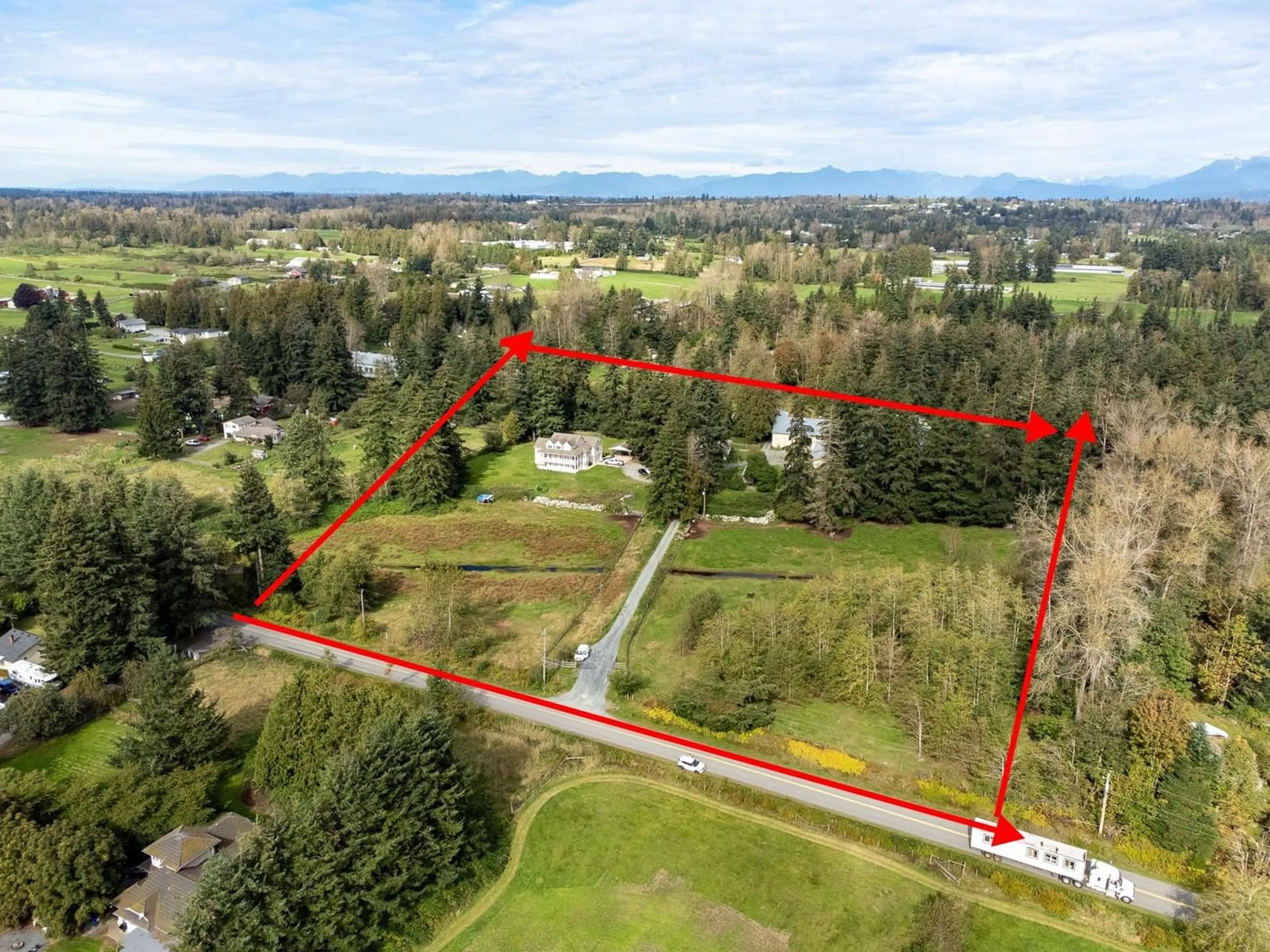 A pic from outside/outdoor area/front of a property/back of a property/a pic from drone, unknown for 25039 8 AVENUE, Langley British Columbia V4W2G5