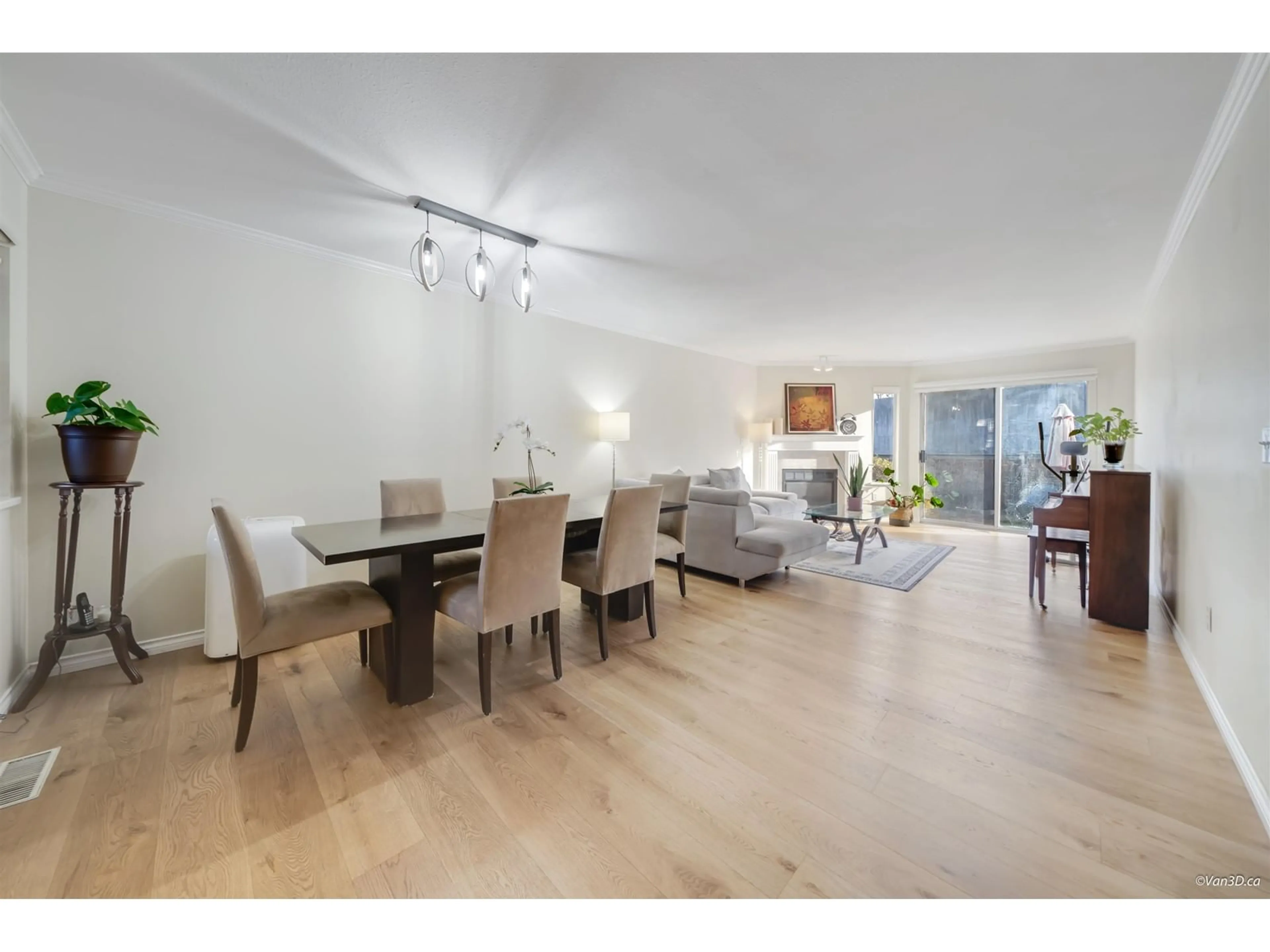 Dining room, wood/laminate floor for 410 6866 NICHOLSON ROAD, Delta British Columbia V4E3M6