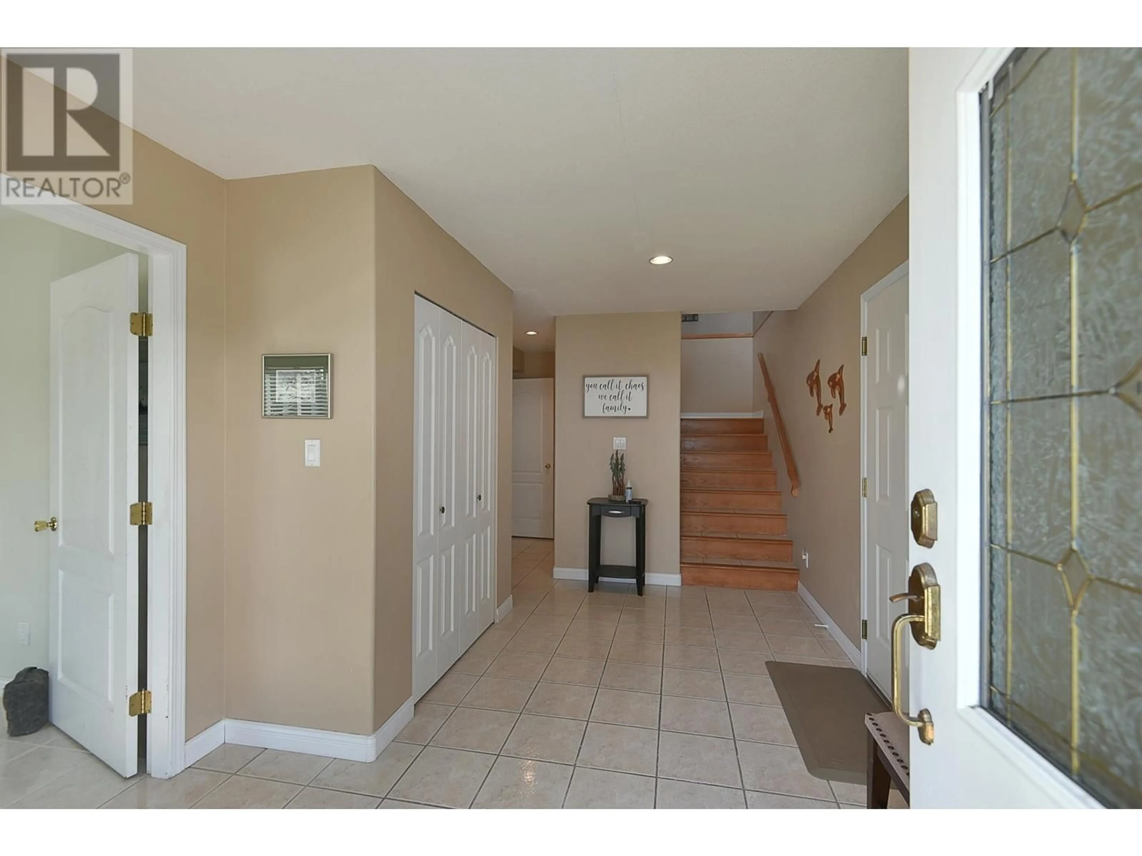 Indoor entryway for 5126 PAM ROAD, Sechelt British Columbia V7Z0G6