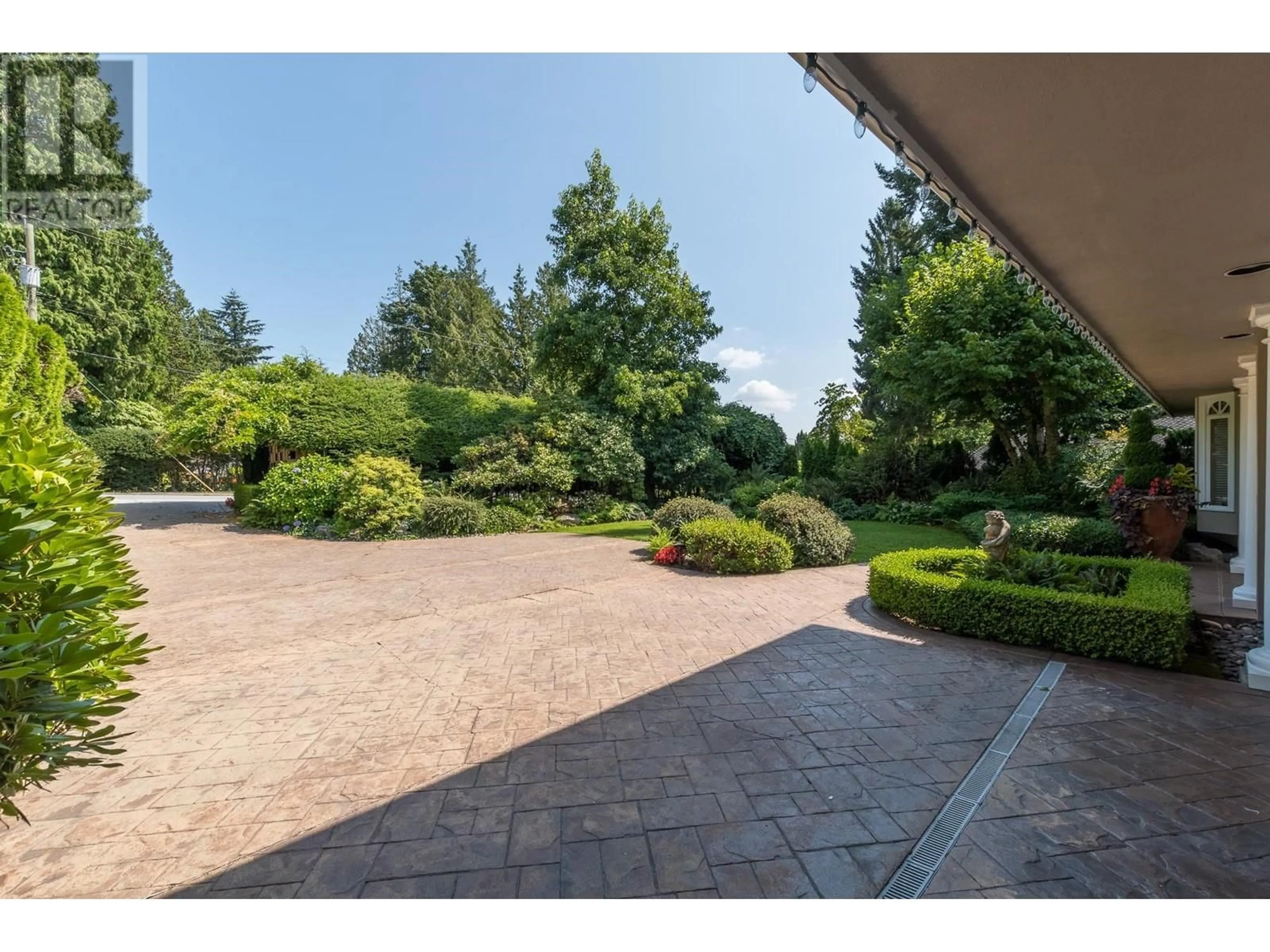 Patio, street for 412 WALKER STREET, Coquitlam British Columbia V3K4E3