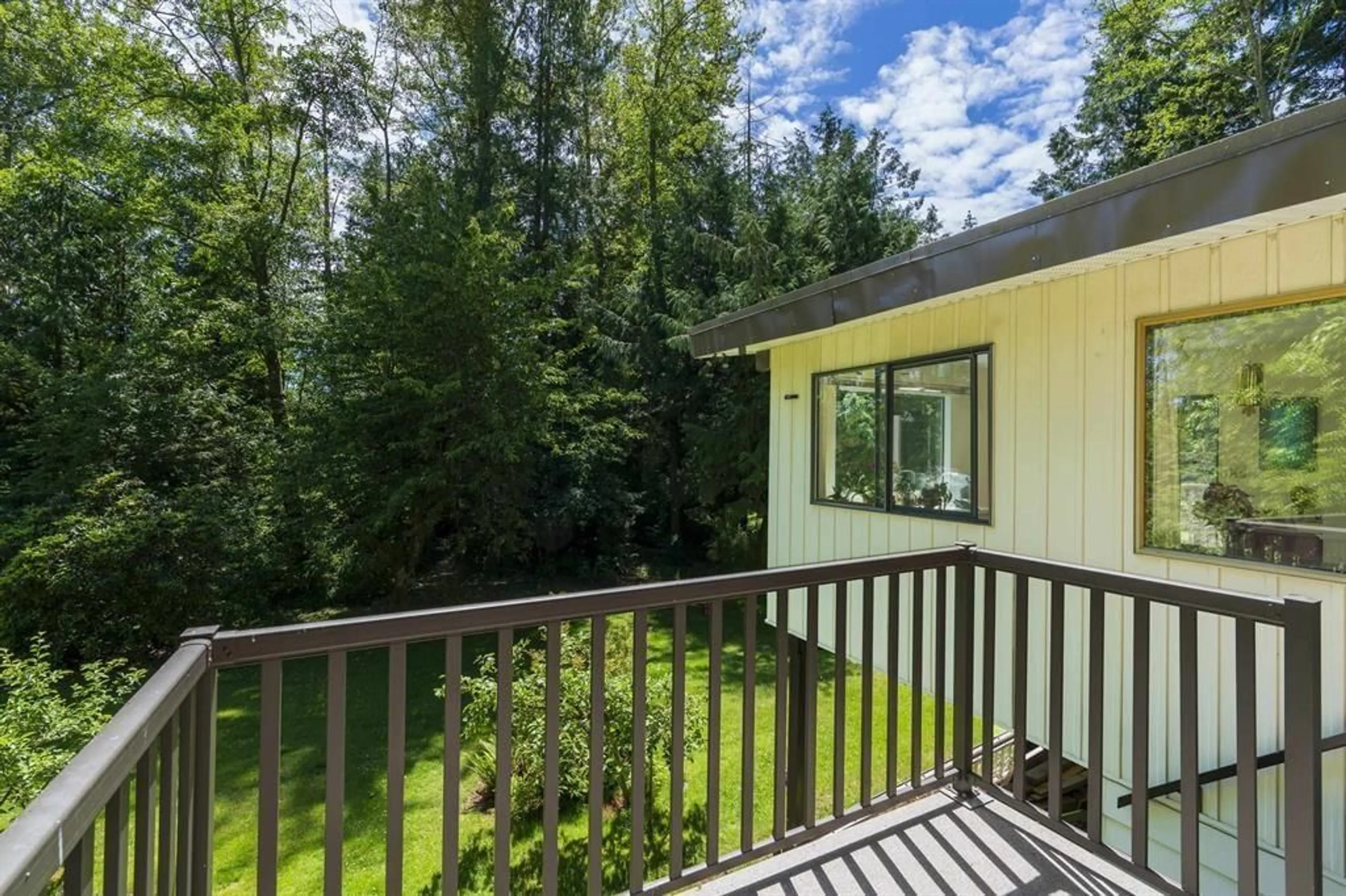 Patio, forest/trees view for 17182 21, Surrey British Columbia V3Z9Z4