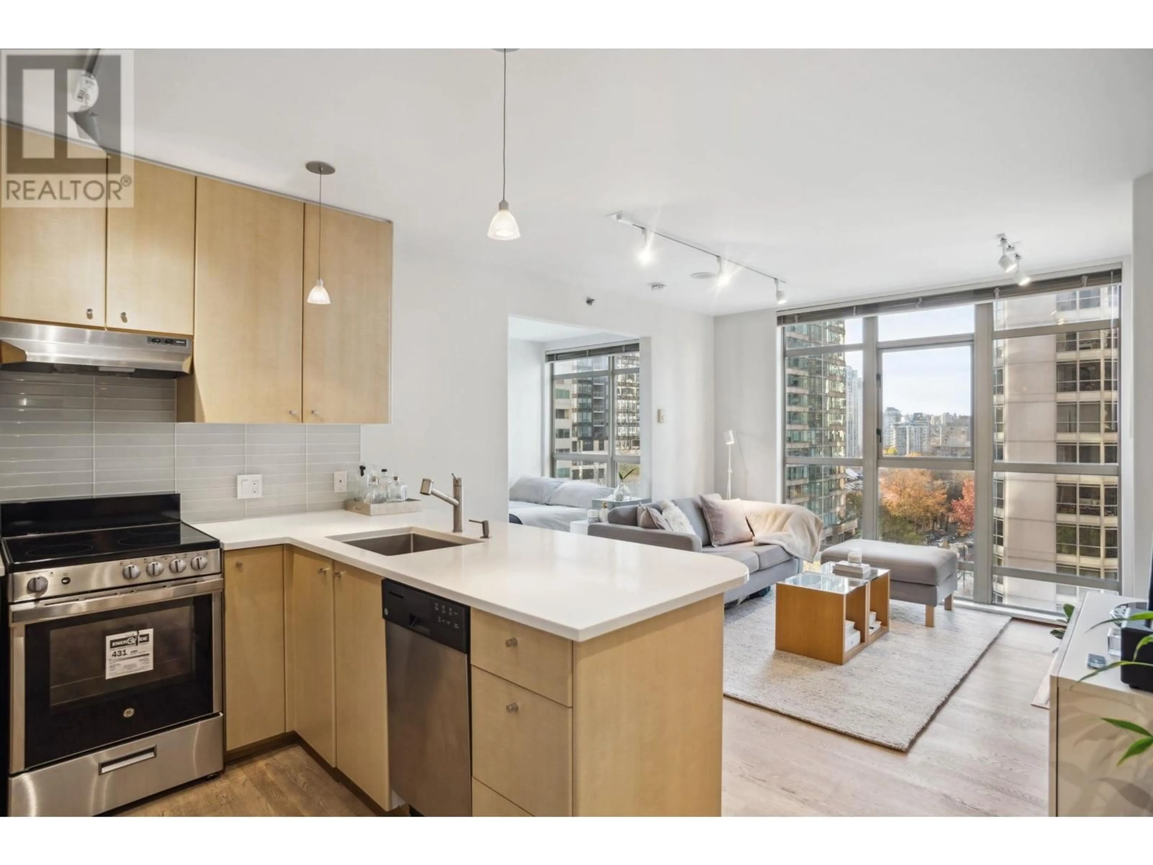 Open concept kitchen, unknown for 705 819 HAMILTON STREET, Vancouver British Columbia V6M6M2