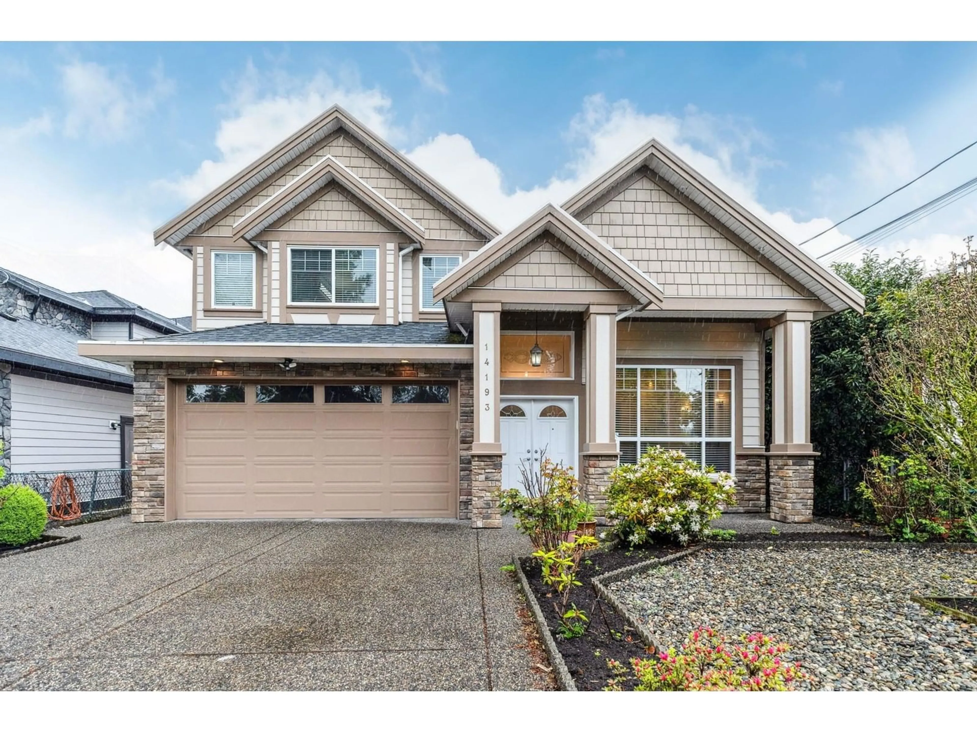 Home with vinyl exterior material, street for 14193 MELROSE, Surrey British Columbia V3R5R3