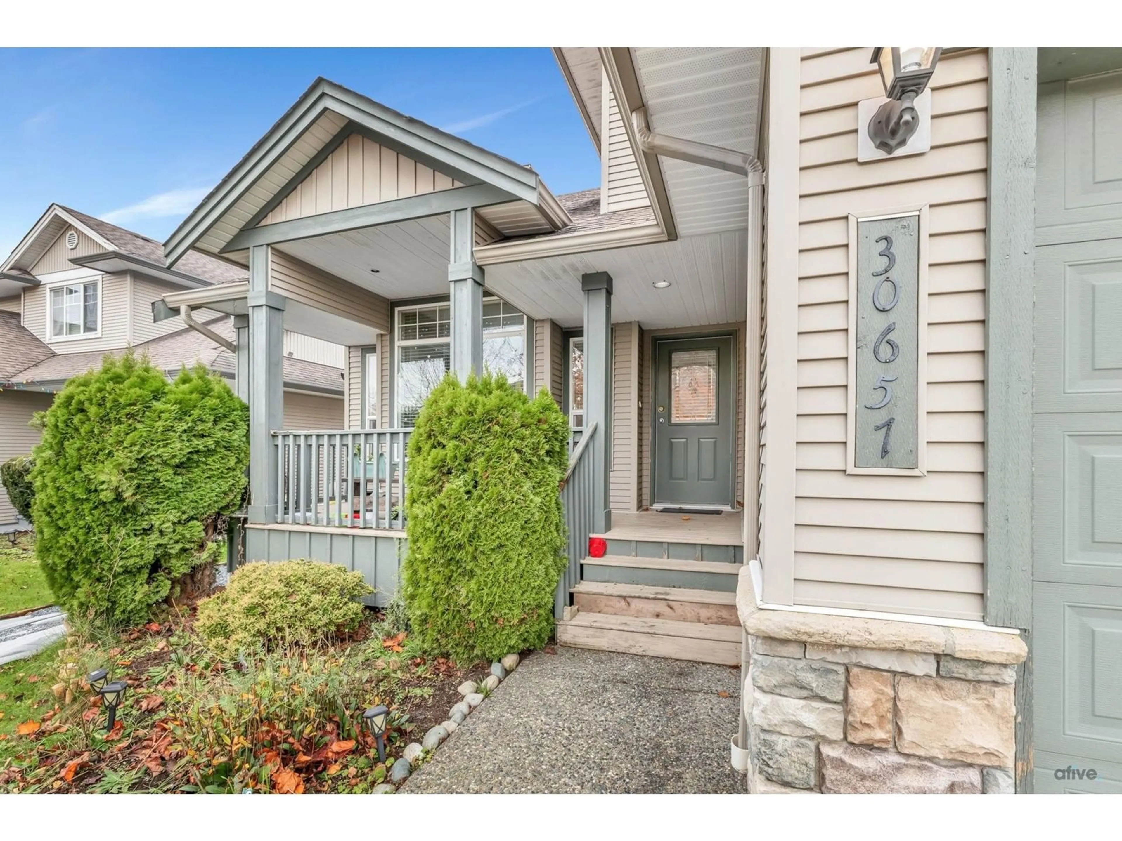 Indoor entryway for 30657 STEELHEAD COURT, Abbotsford British Columbia V2T6V1