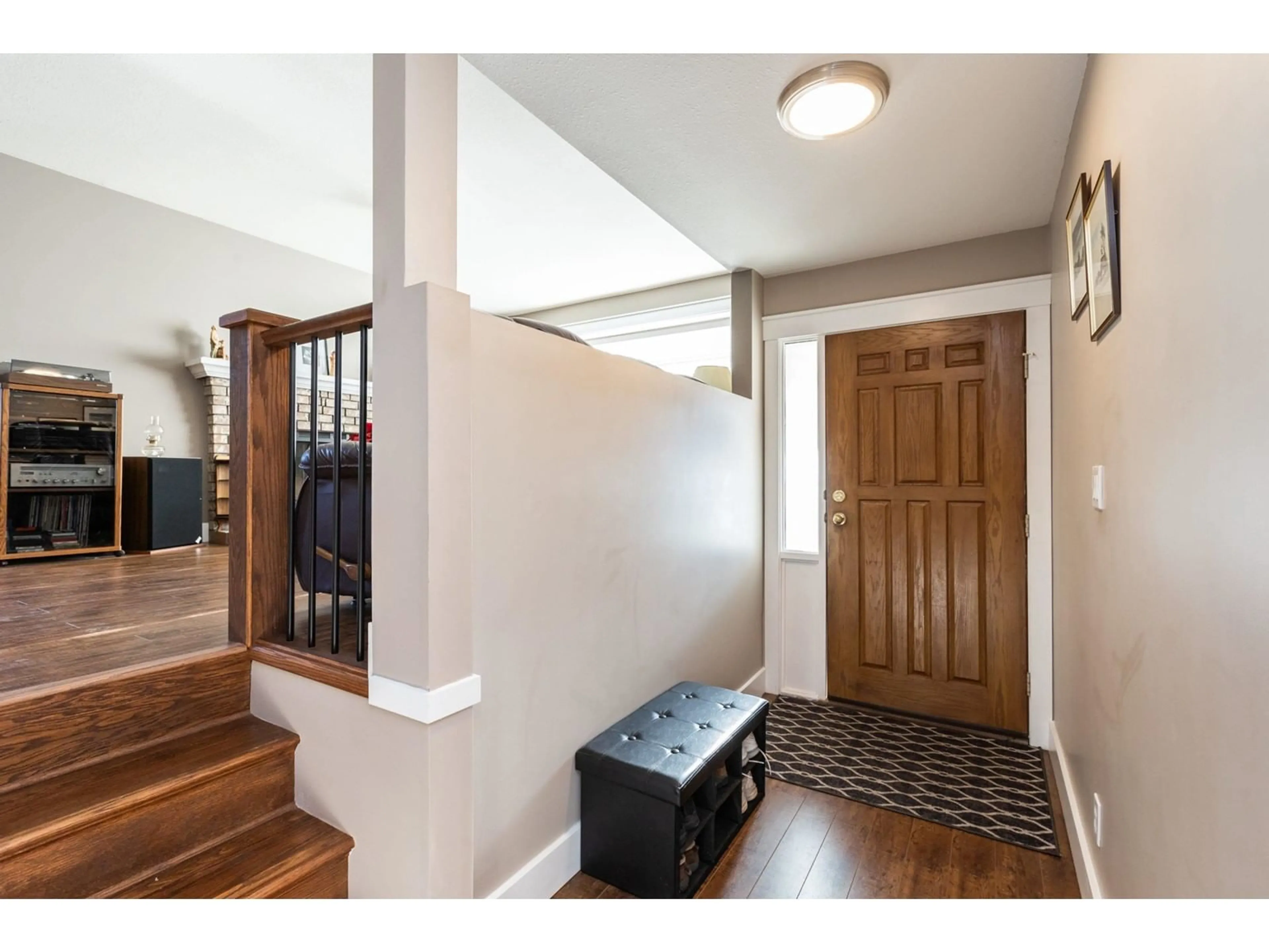 Indoor entryway for 21555 93B, Langley British Columbia V1M2A3