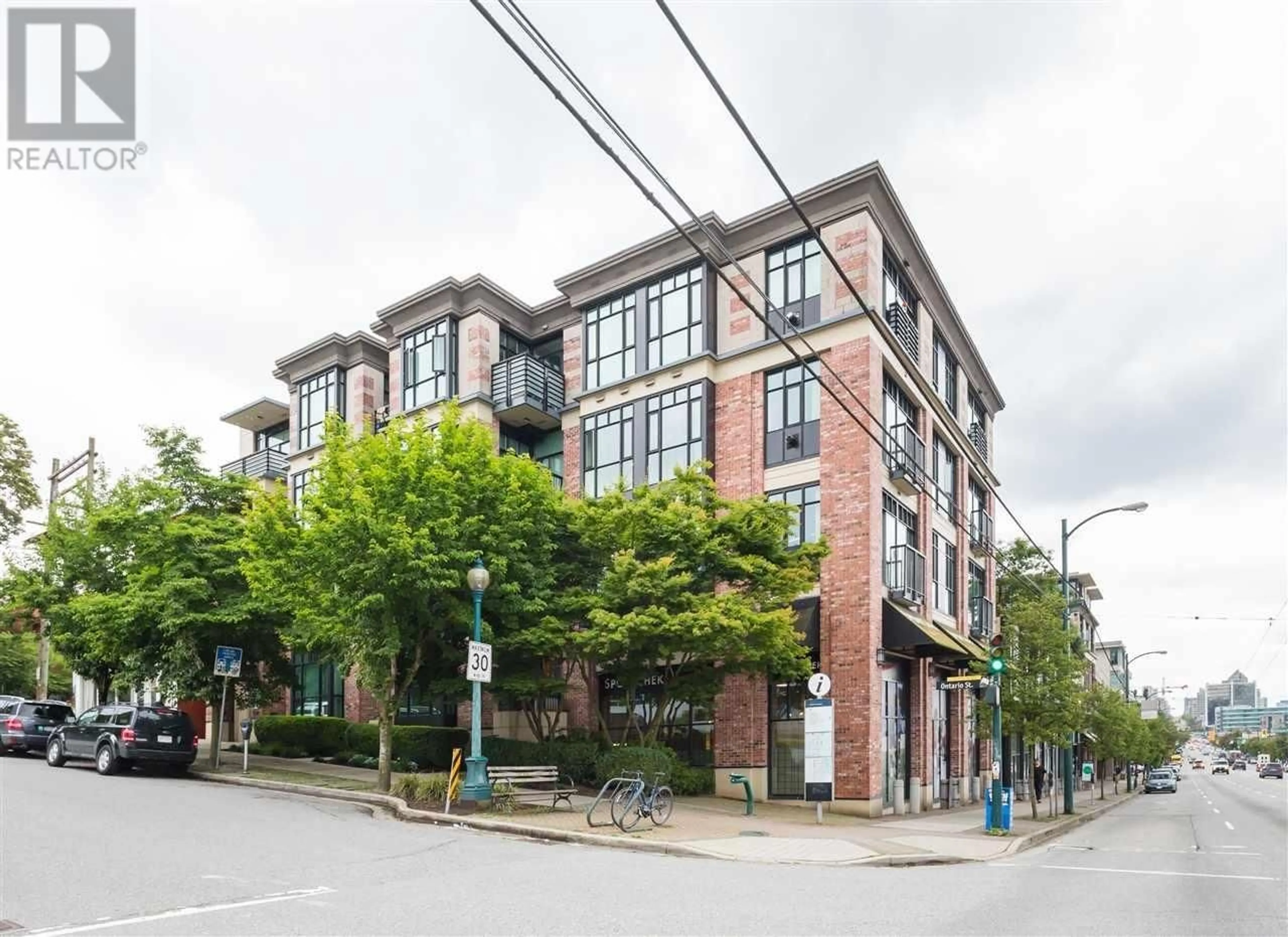 Unknown for 220 2515 ONTARIO STREET, Vancouver British Columbia V5T4V4