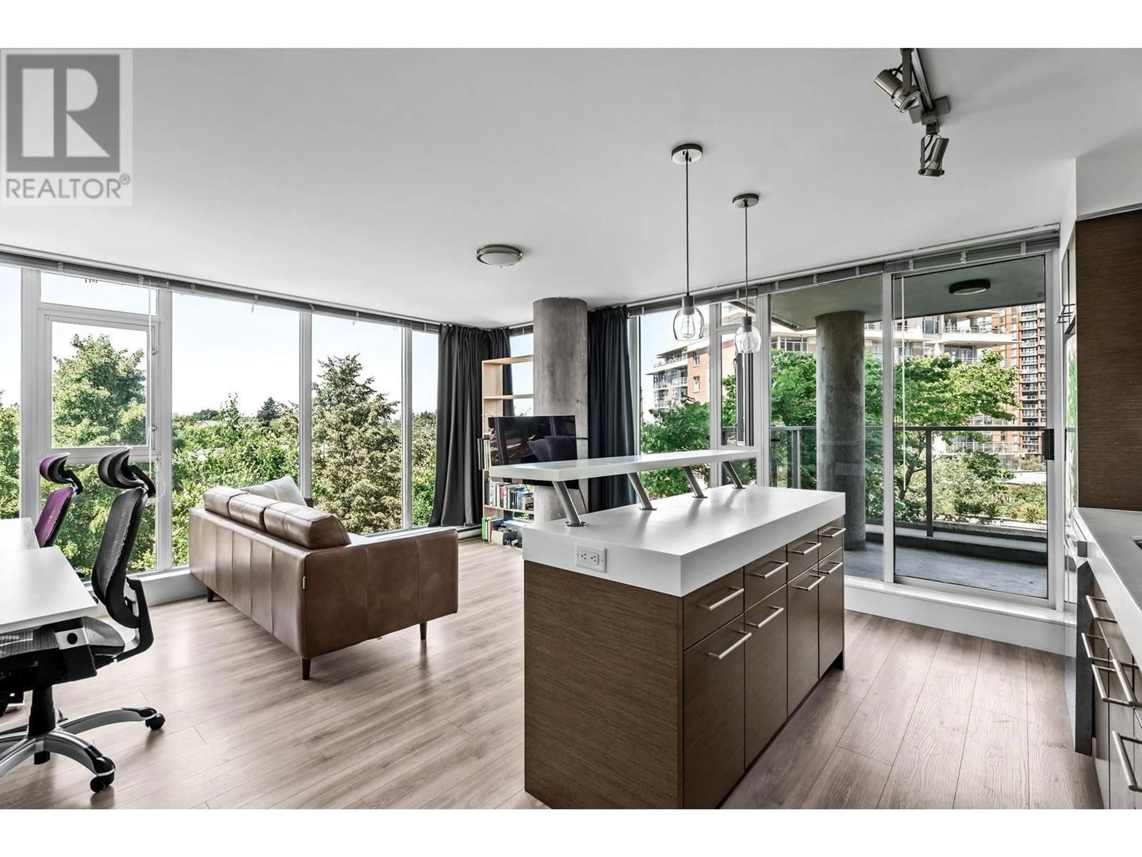 Open concept kitchen, unknown for 401 2770 SOPHIA STREET, Vancouver British Columbia V5Y0A4