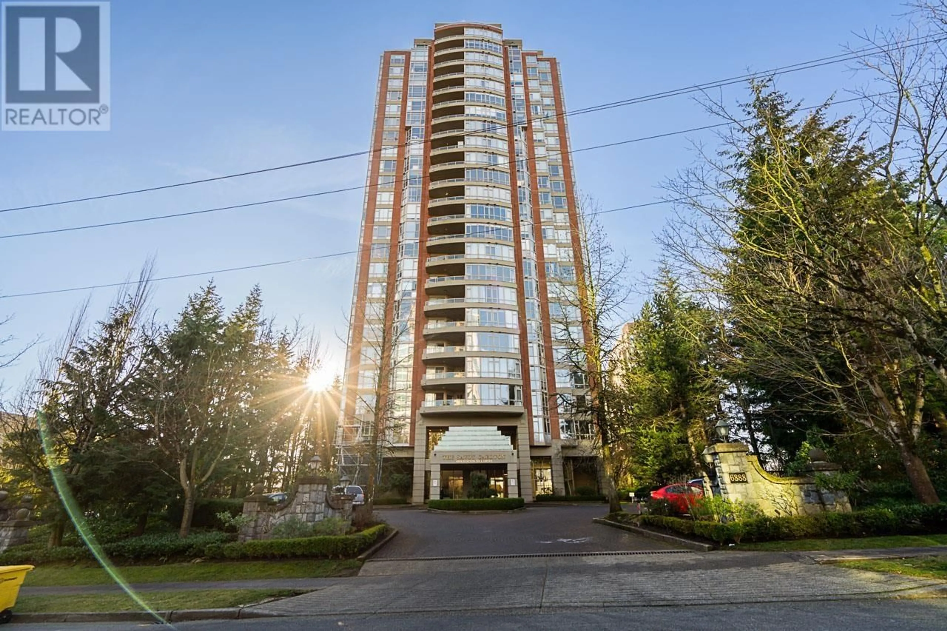 Indoor foyer for 1504 6888 STATION HILL DRIVE, Burnaby British Columbia V3N4X5