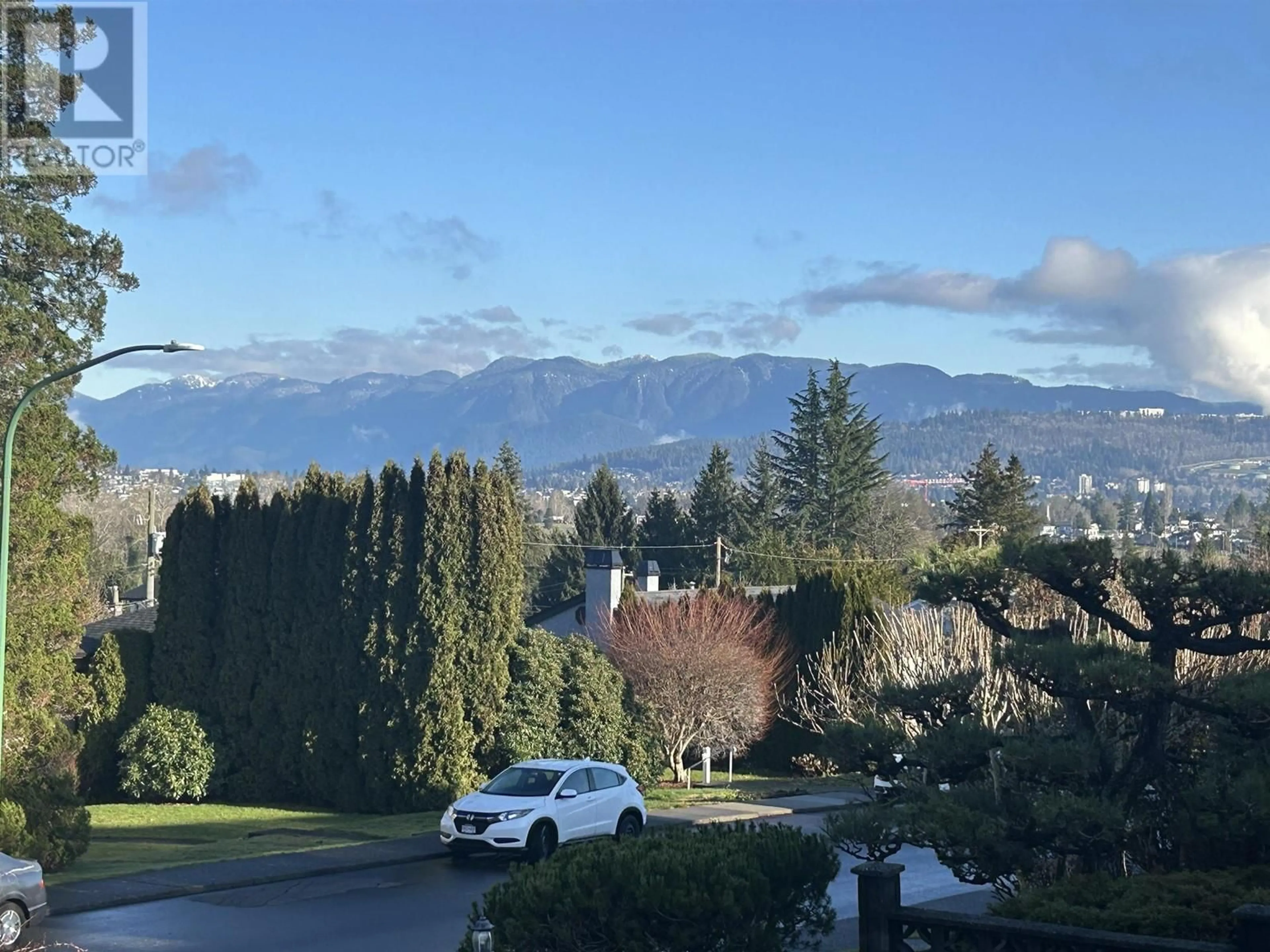 A pic from outside/outdoor area/front of a property/back of a property/a pic from drone, mountain view for 4426 PRICE CRESCENT, Burnaby British Columbia V5G2N4