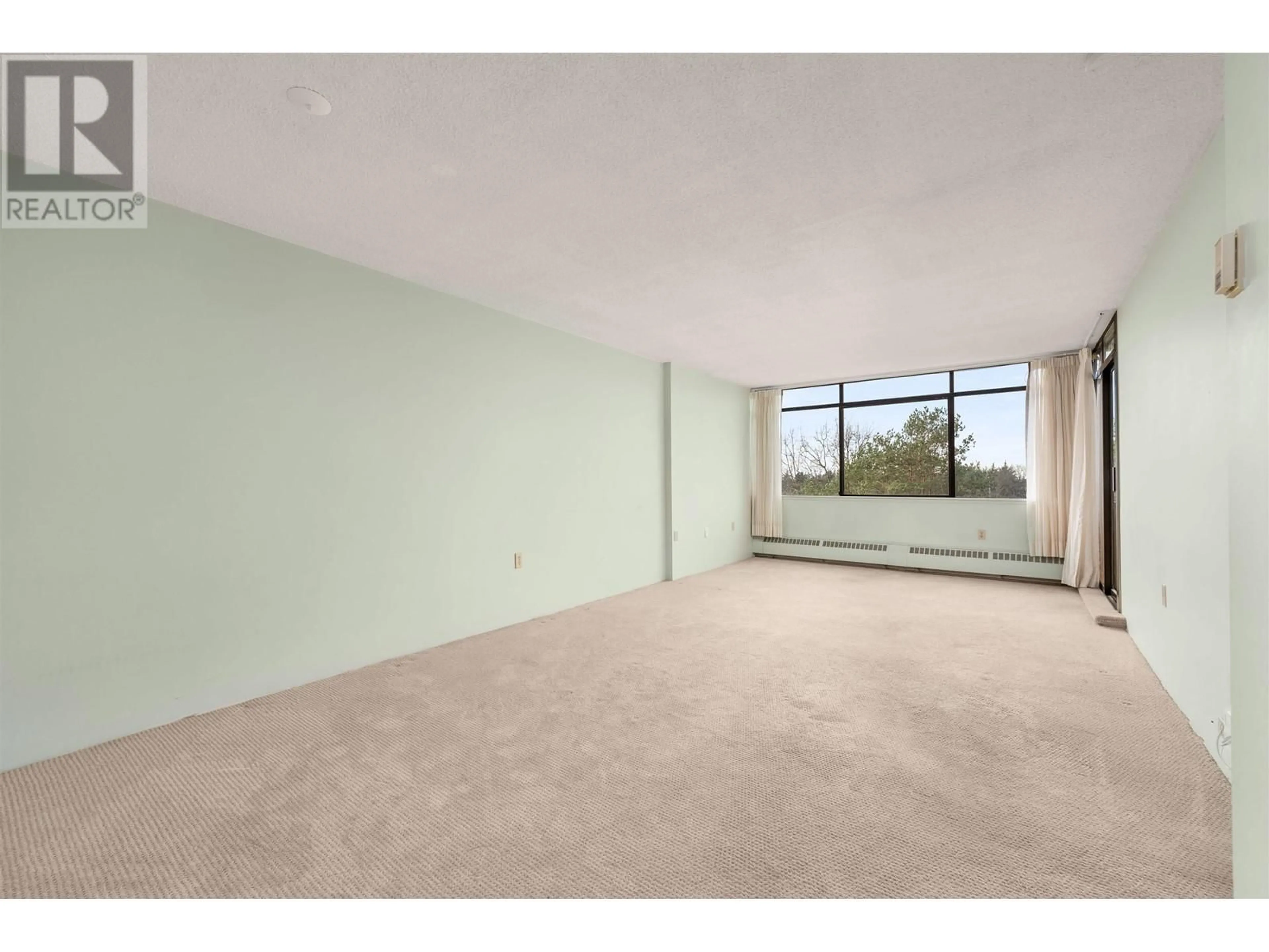 A pic of a room for 809 - 6611 MINORU BOULEVARD, Richmond British Columbia V6Y1Y9