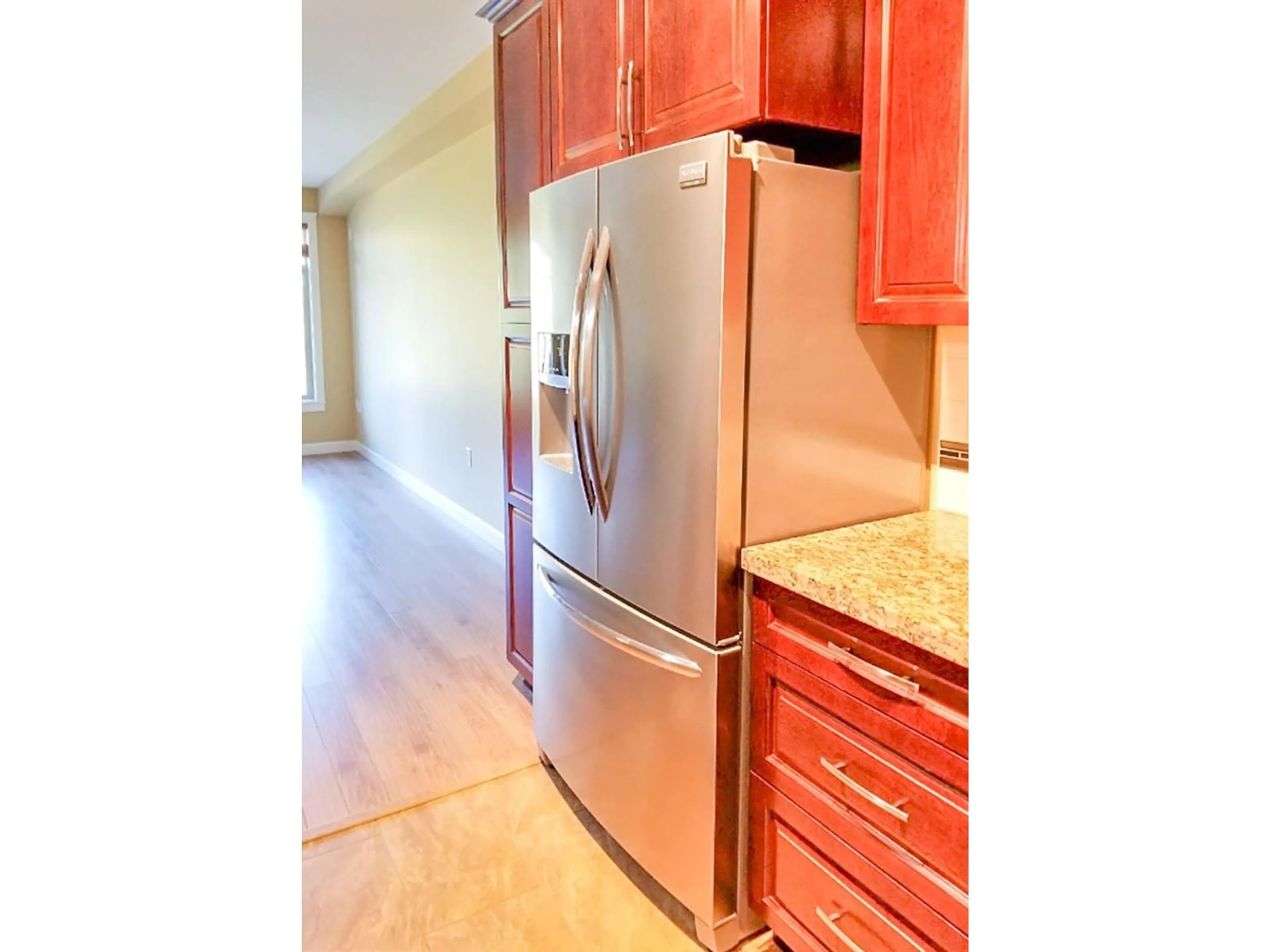 Standard kitchen, unknown for 314 8157 207 STREET, Langley British Columbia V2Y0V4