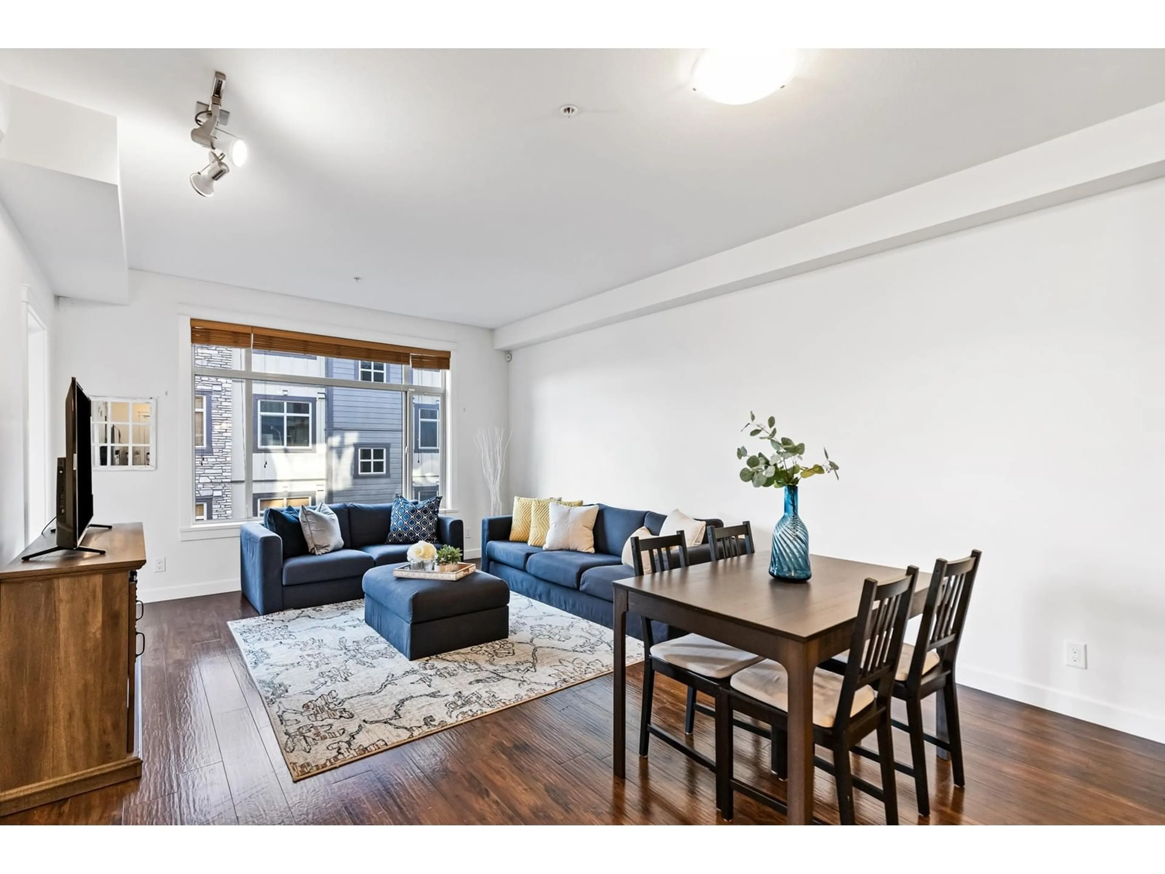 Living room with furniture, wood/laminate floor for 468 8258 207A STREET, Langley British Columbia V2Y0N4