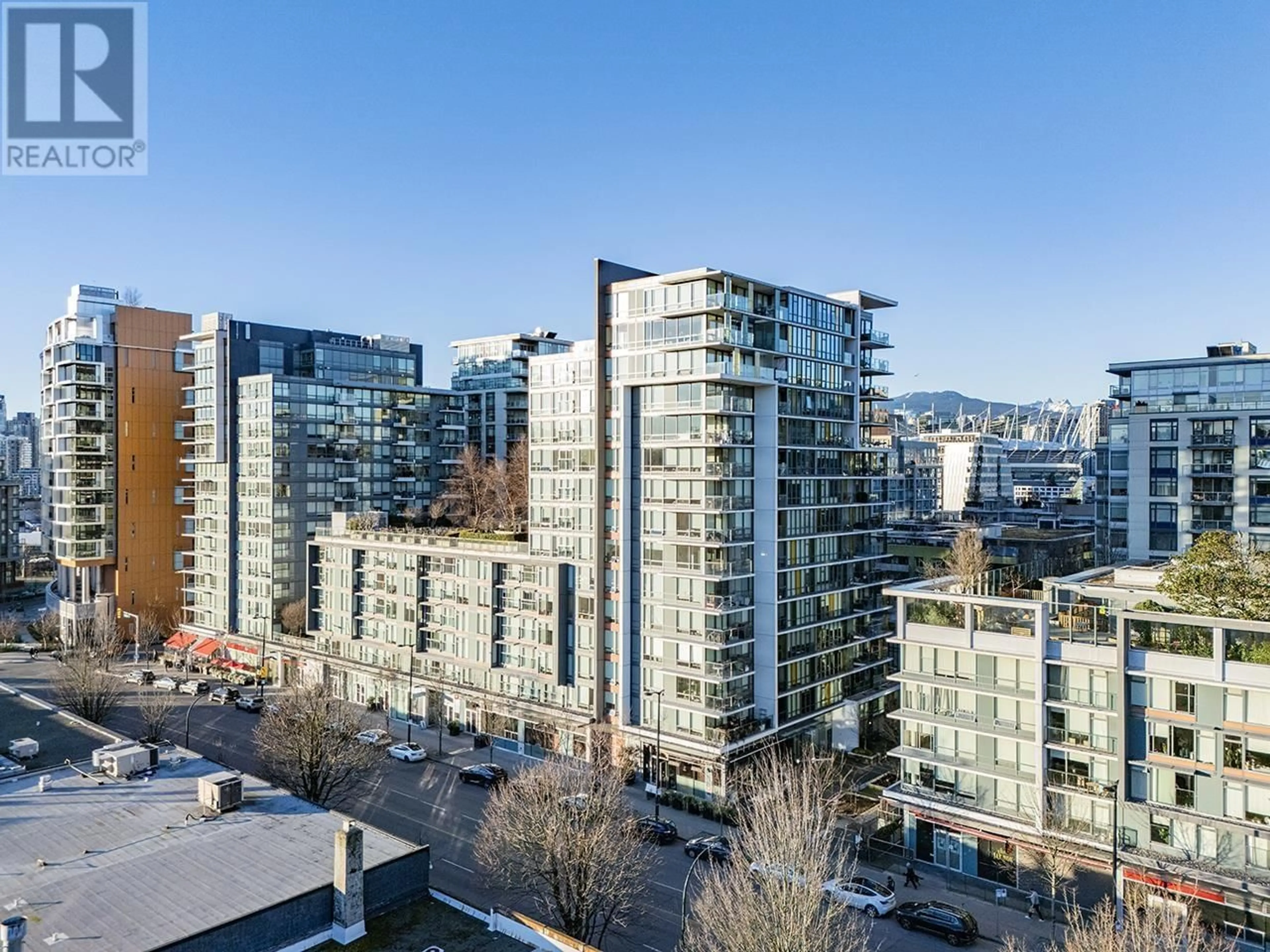 A pic from outside/outdoor area/front of a property/back of a property/a pic from drone, city buildings view from balcony for 219 159 W 2ND AVENUE, Vancouver British Columbia V5Y0L8