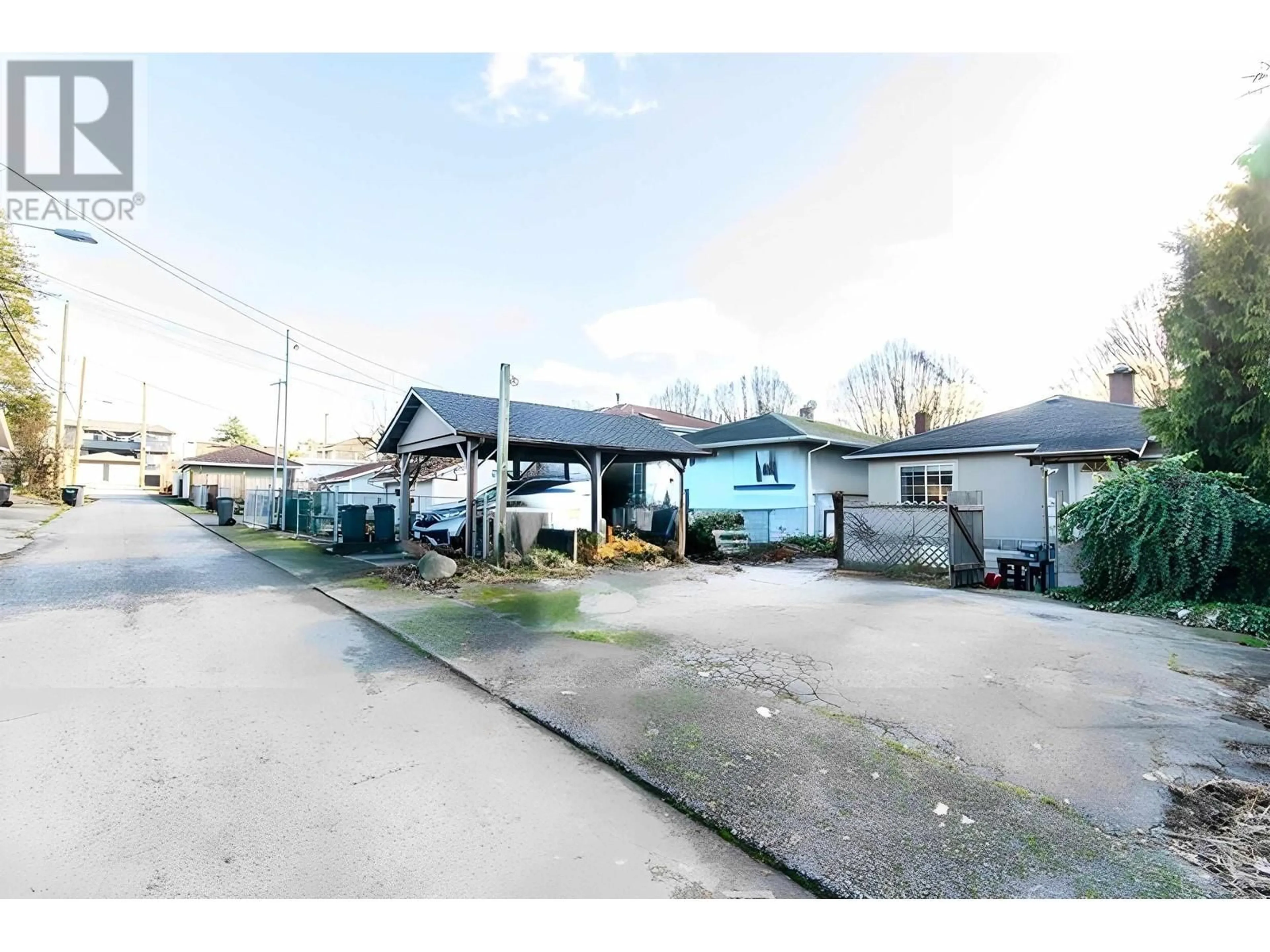 A pic from outside/outdoor area/front of a property/back of a property/a pic from drone, street for 123 64TH AVENUE, Vancouver British Columbia V5X2M3