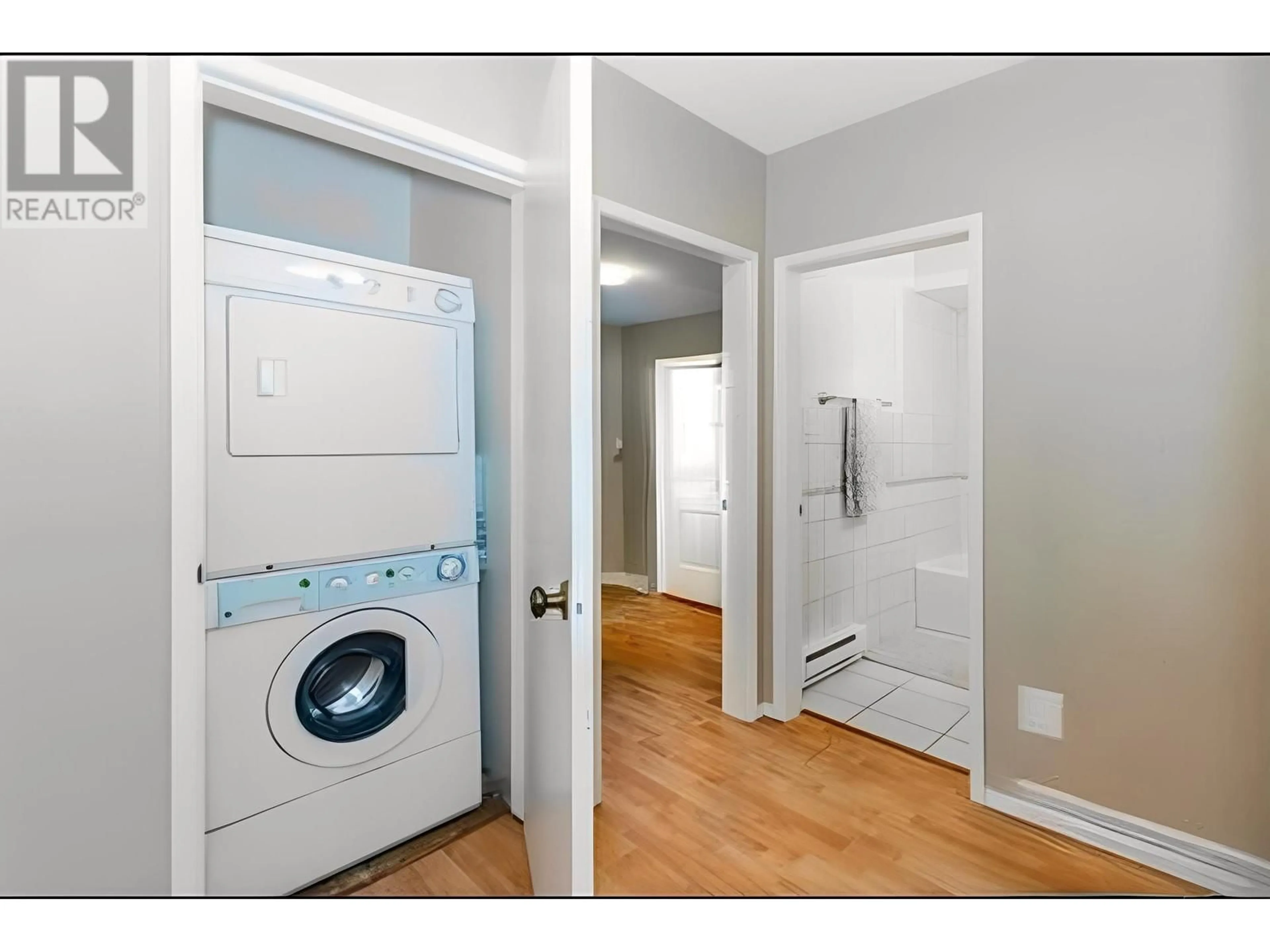 Laundry room for 123 E 64TH AVENUE, Vancouver British Columbia V5X2M3