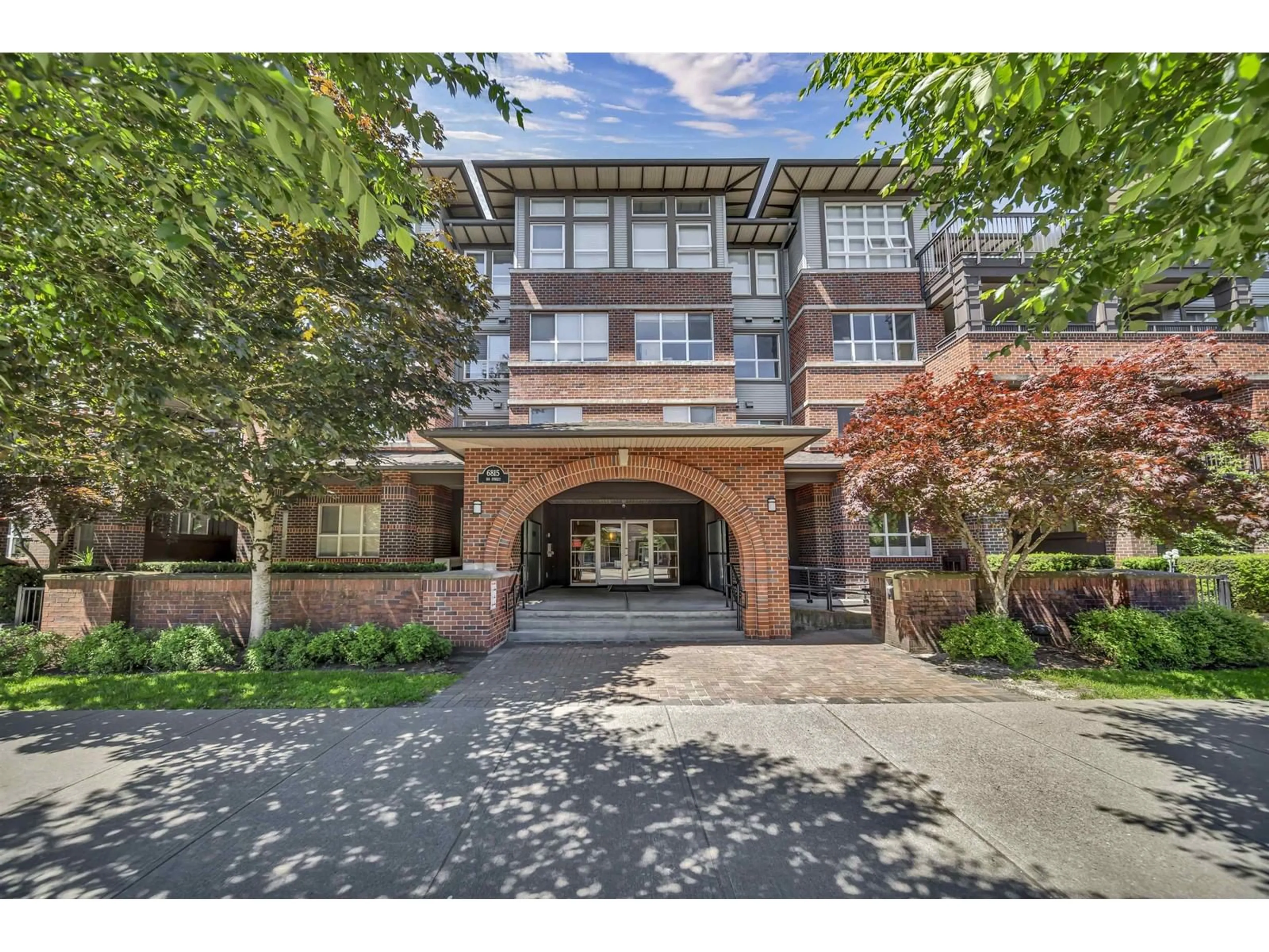 Unknown for 111 6815 188 STREET, Surrey British Columbia V4N0Z8