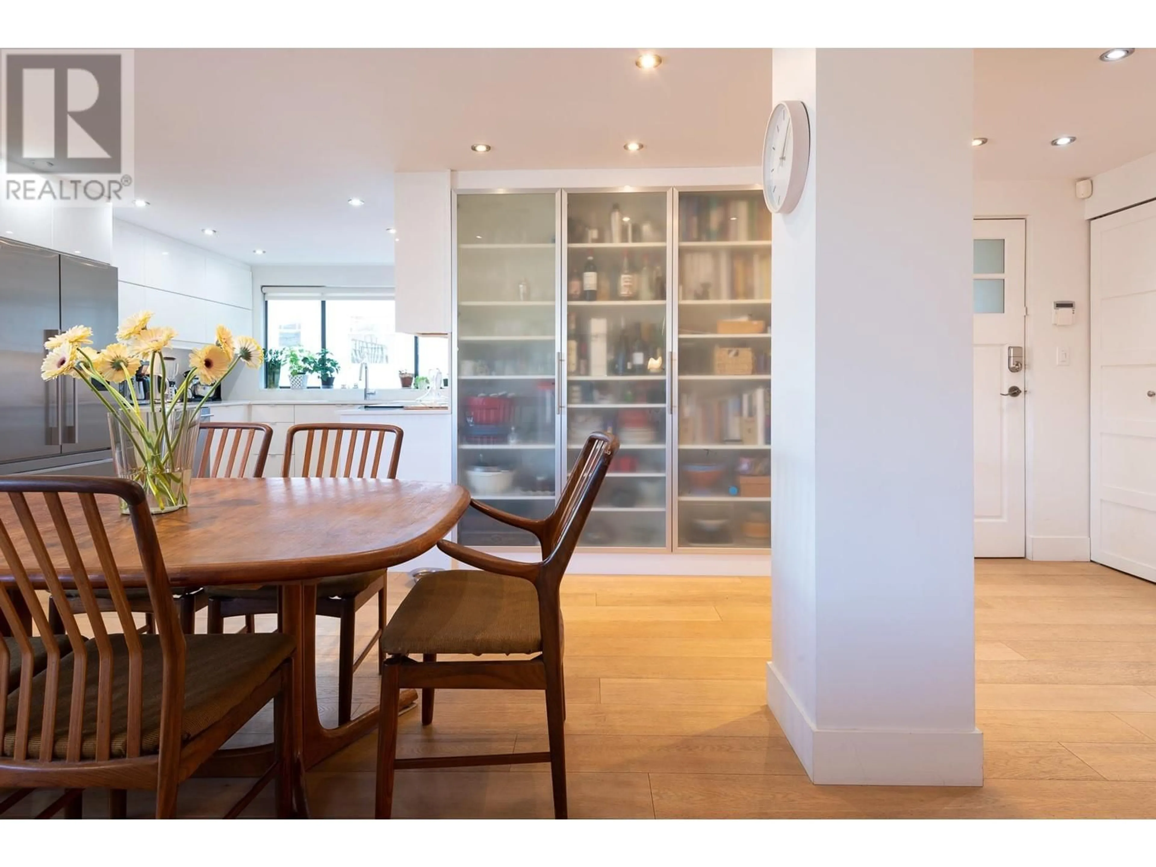 Dining room, wood/laminate floor for 301 1337 W 10TH AVENUE, Vancouver British Columbia V6H1J7