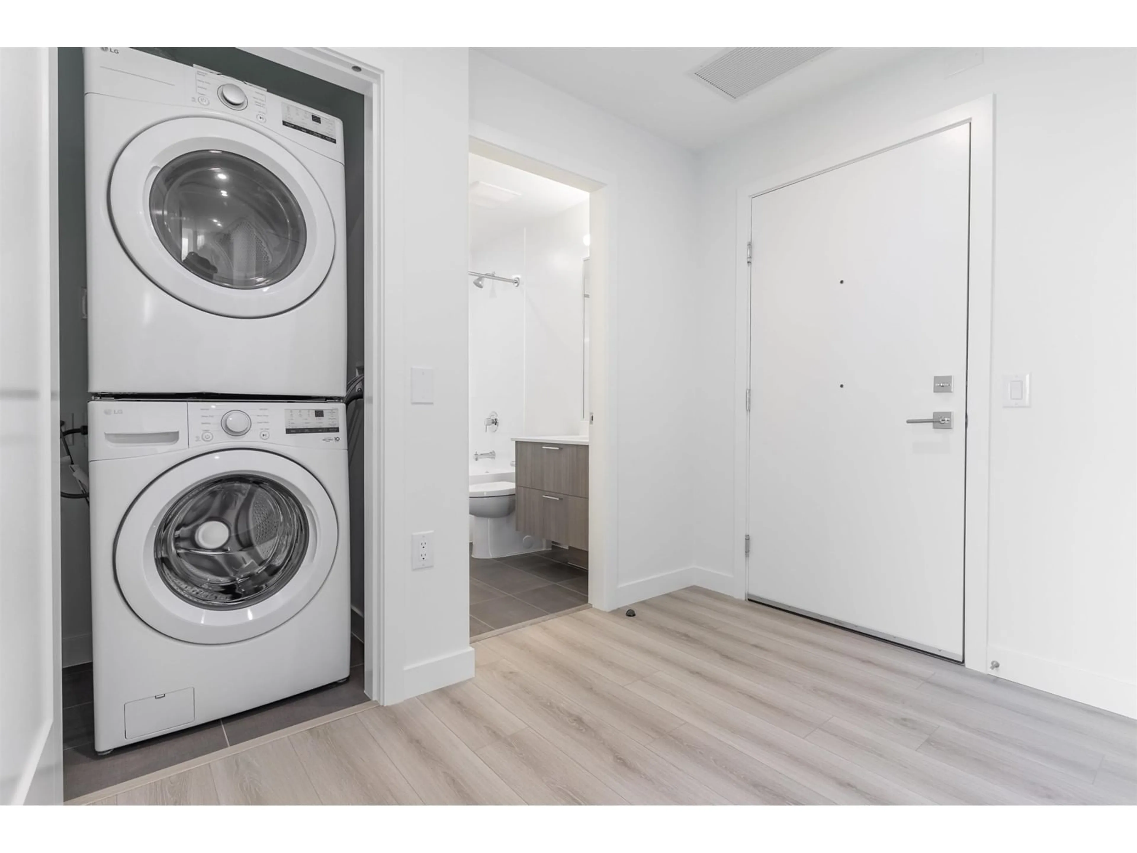 Laundry room for 1908 8551 201 STREET, Langley British Columbia V2Y3Y4