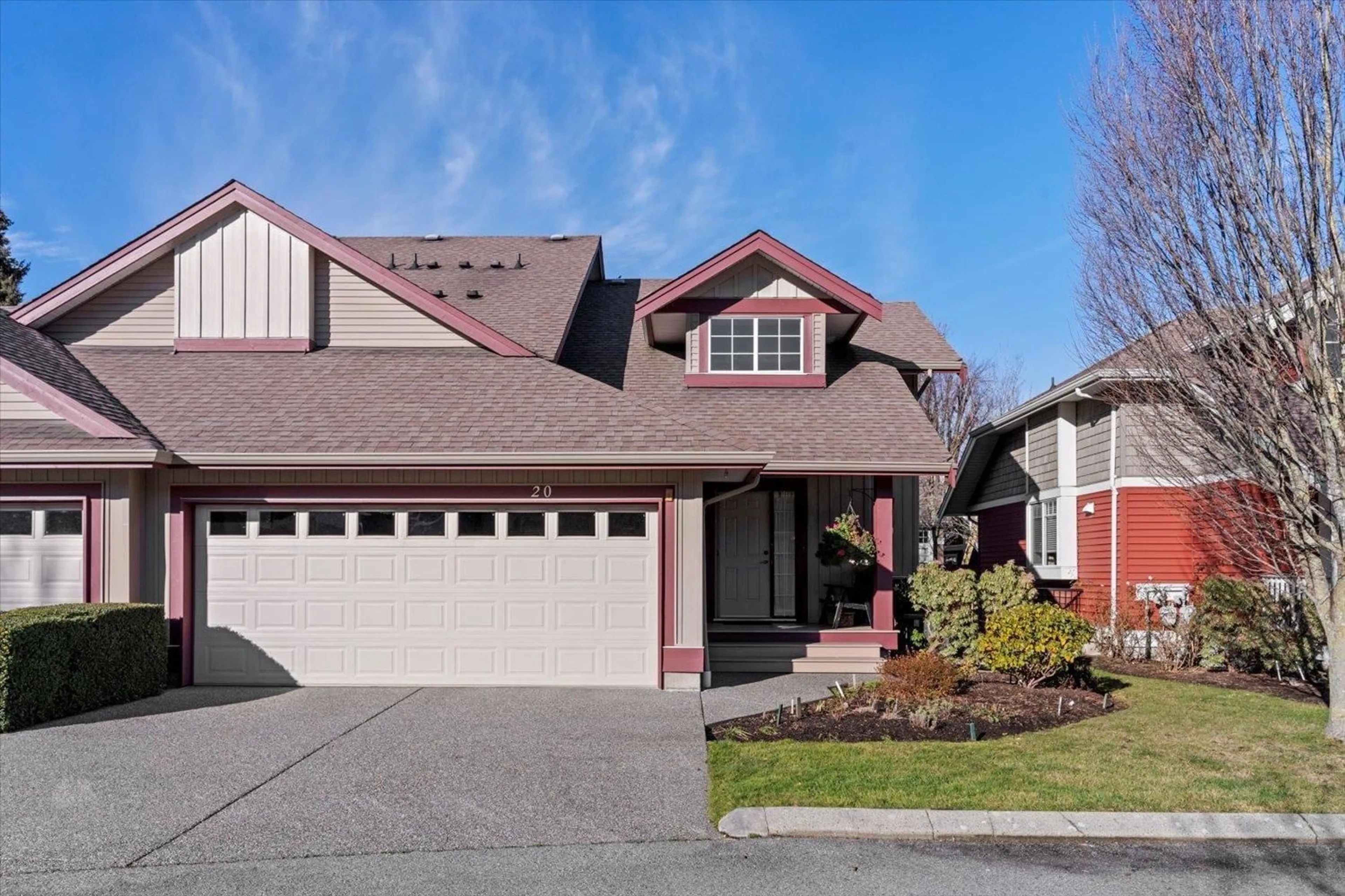 Home with vinyl exterior material, street for 20 45545 TAMIHI WAY|Garrison Crossing, Sardis British Columbia V2R0G2