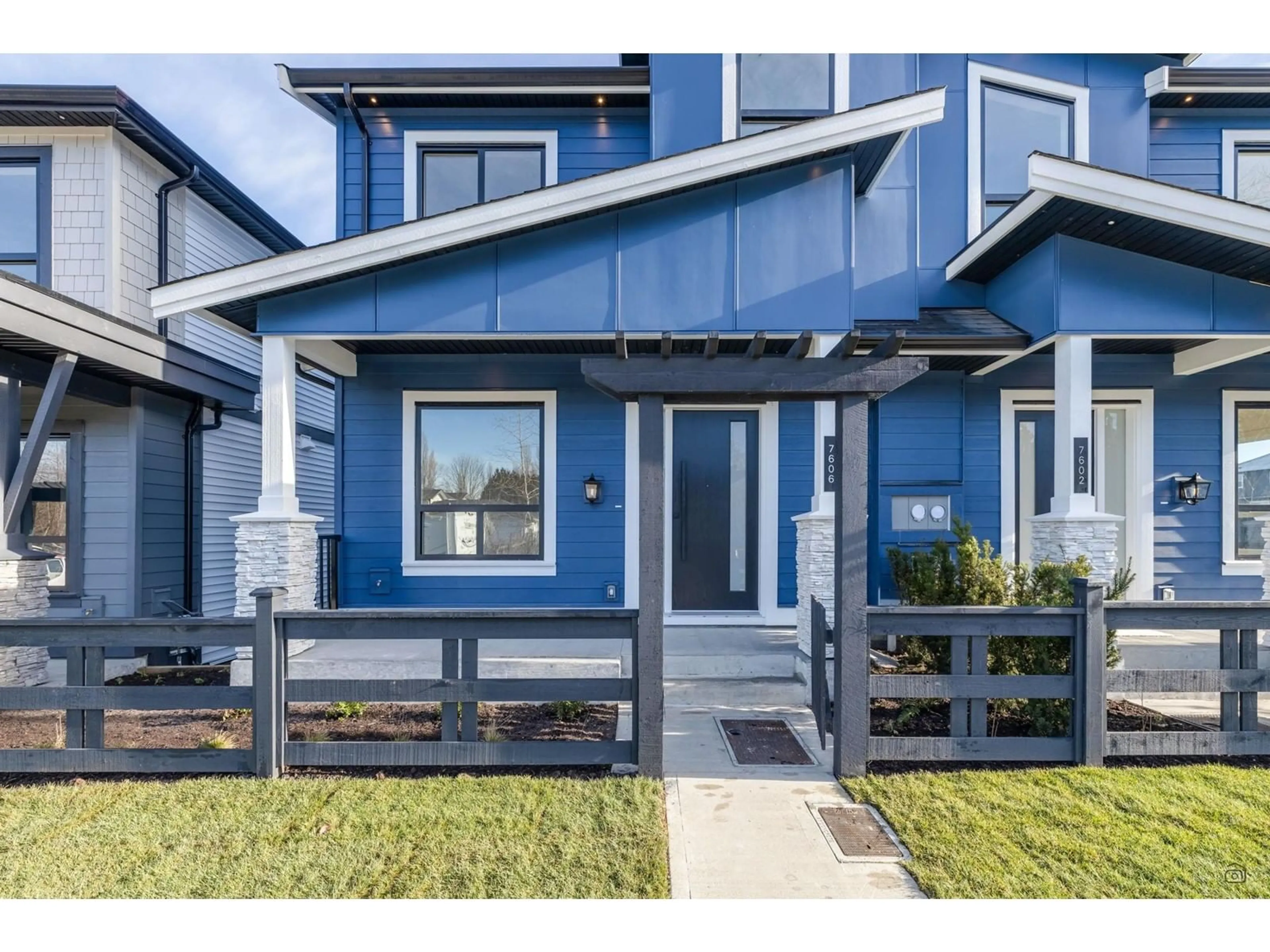 Home with vinyl exterior material, street for 7606 196, Langley British Columbia V2Y3V2