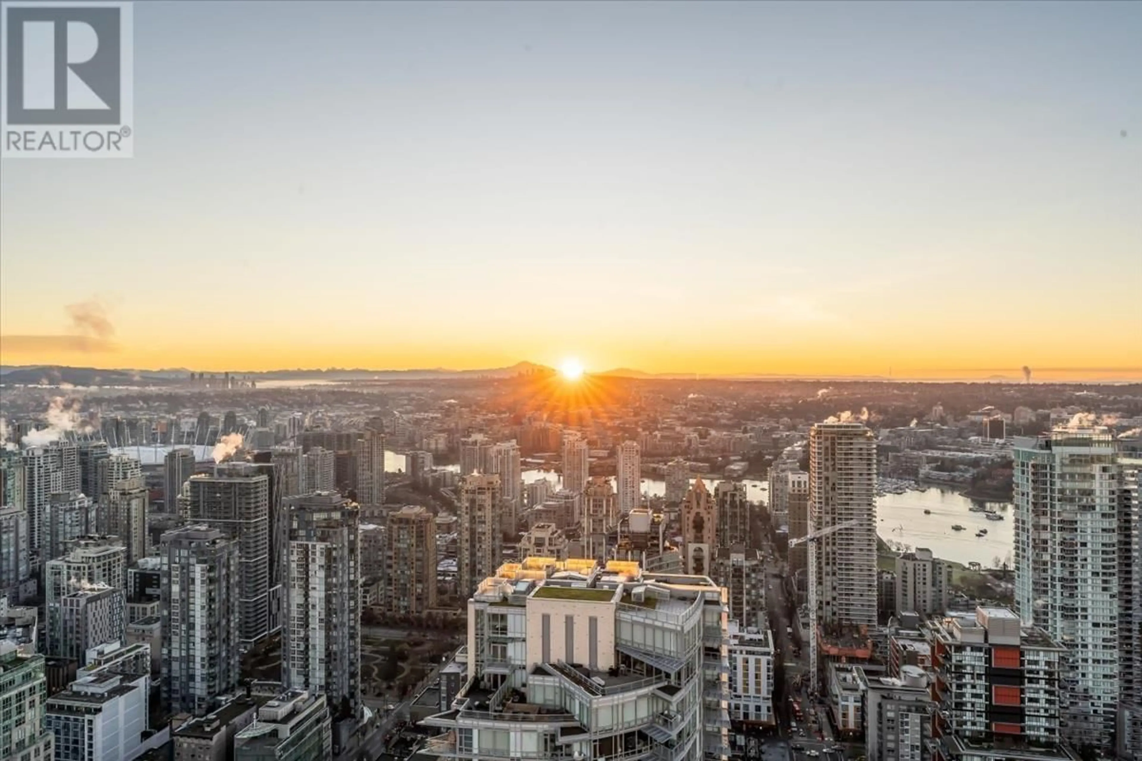 A pic from outside/outdoor area/front of a property/back of a property/a pic from drone, city buildings view from balcony for 5205 1289 HORNBY STREET, Vancouver British Columbia V6Z0G7