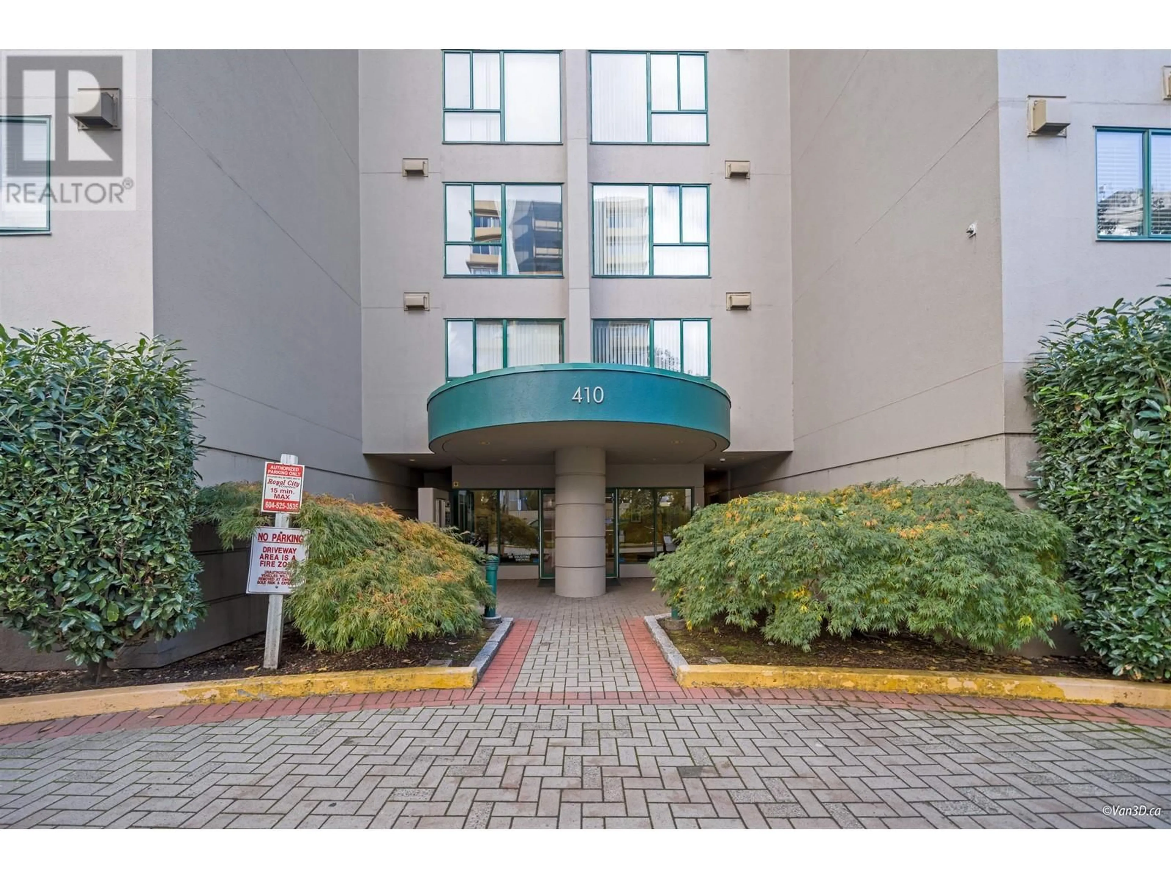 Indoor foyer for 102 410 CARNARVON STREET, New Westminster British Columbia V3L5N9