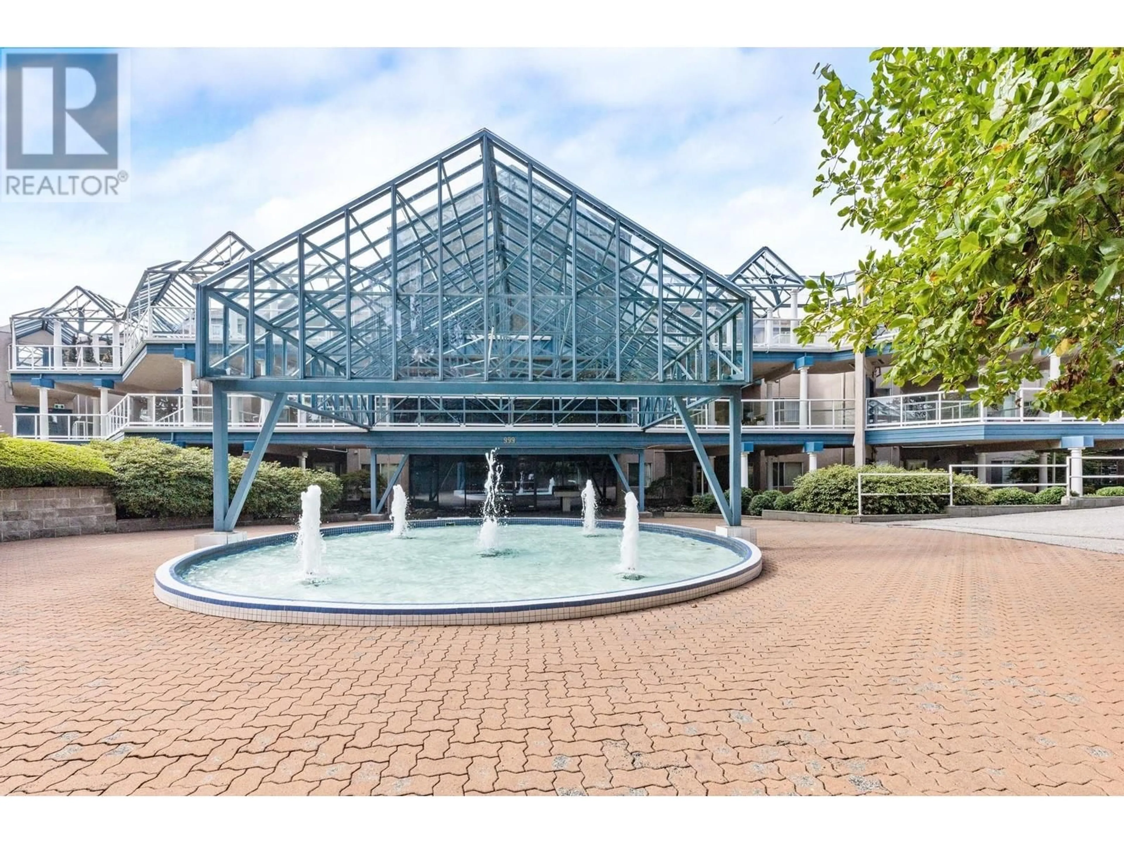 Indoor foyer for 303 999 BERKLEY ROAD, North Vancouver British Columbia V7H1Y3