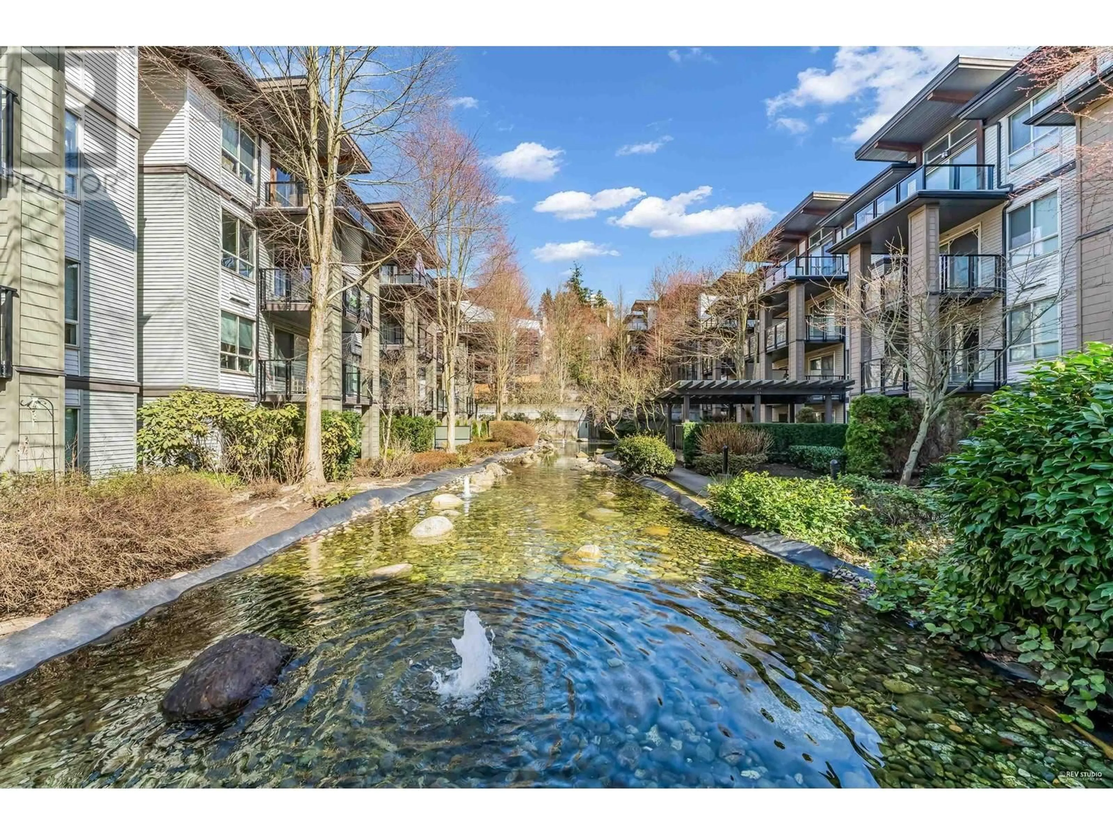 Unknown for 111 7488 BYRNEPARK WALK, Burnaby British Columbia V3N0B6