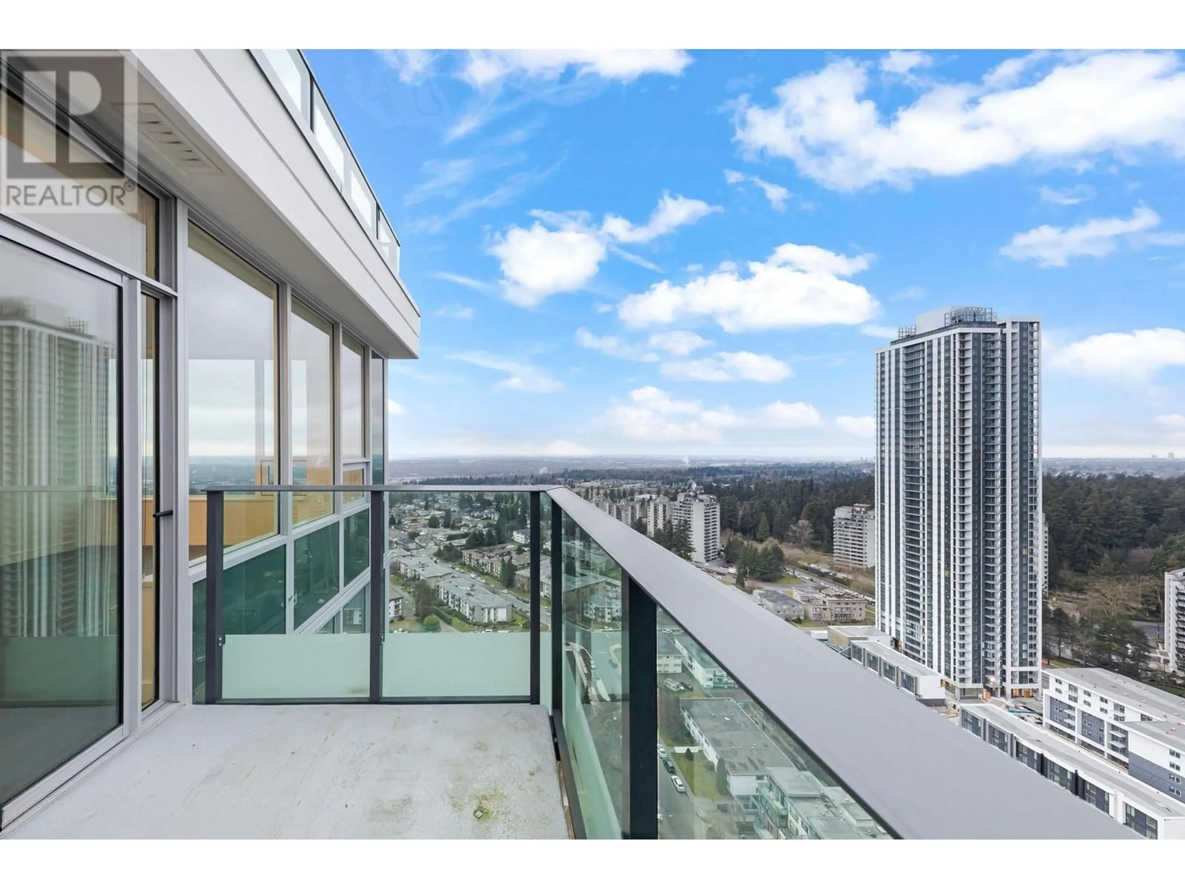 Balcony in the apartment, city buildings view from balcony for 3007 6463 SILVER AVENUE, Burnaby British Columbia V5H0K4