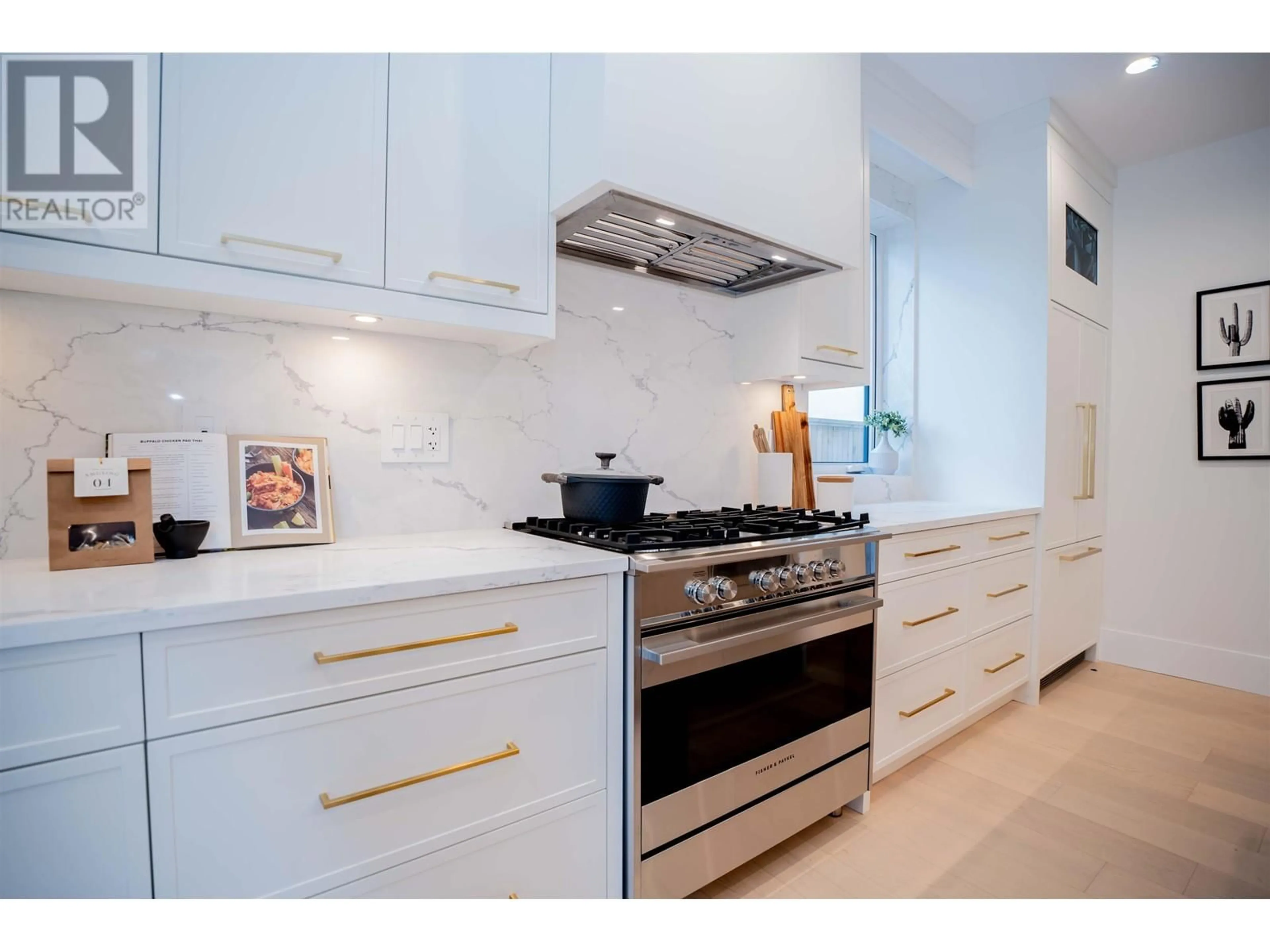 Contemporary kitchen, ceramic/tile floor for #1 2522 E 15TH AVENUE, Vancouver British Columbia V5M2K1