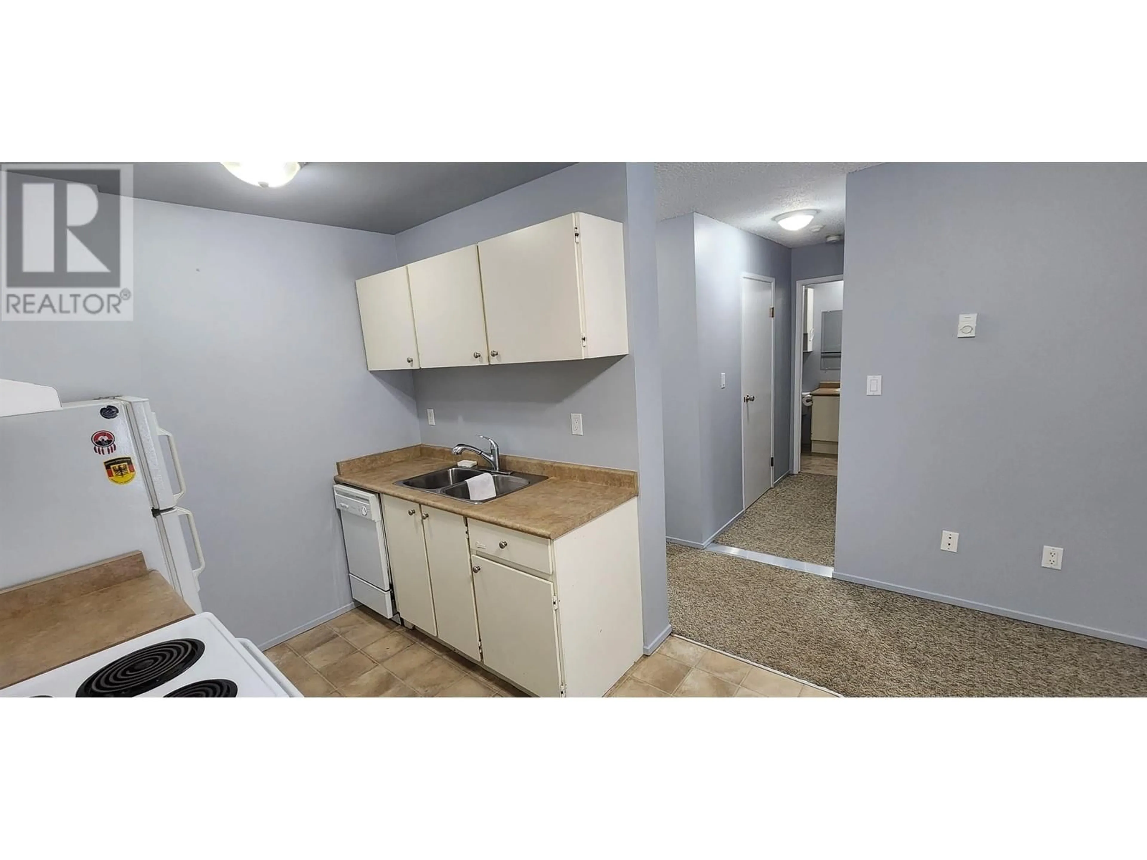 Standard kitchen, unknown for 311 280 N BROADWAY AVENUE, Williams Lake British Columbia V2G4J7