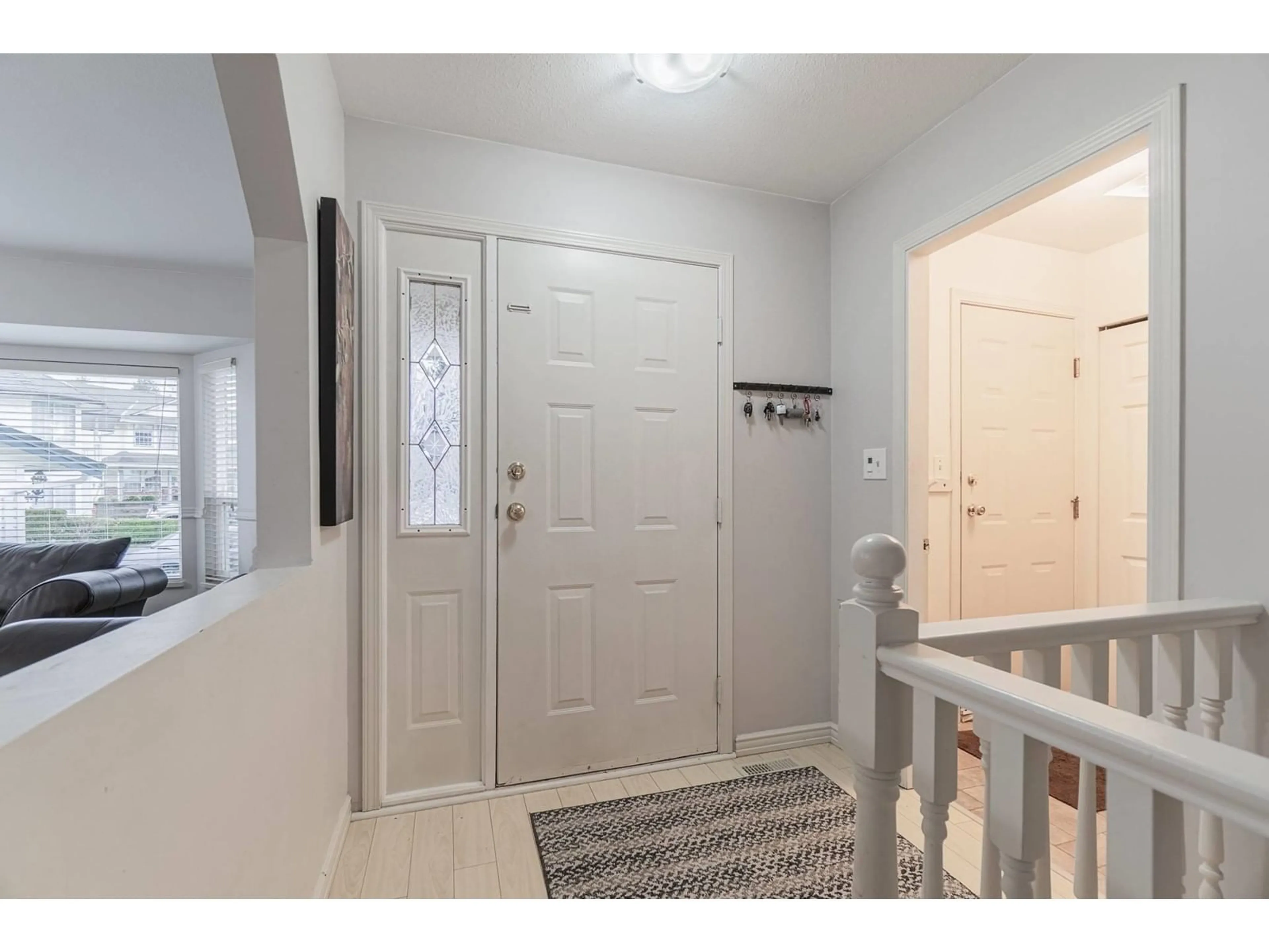 Indoor entryway for 2928 E OSPREY DRIVE, Abbotsford British Columbia V2T5P7