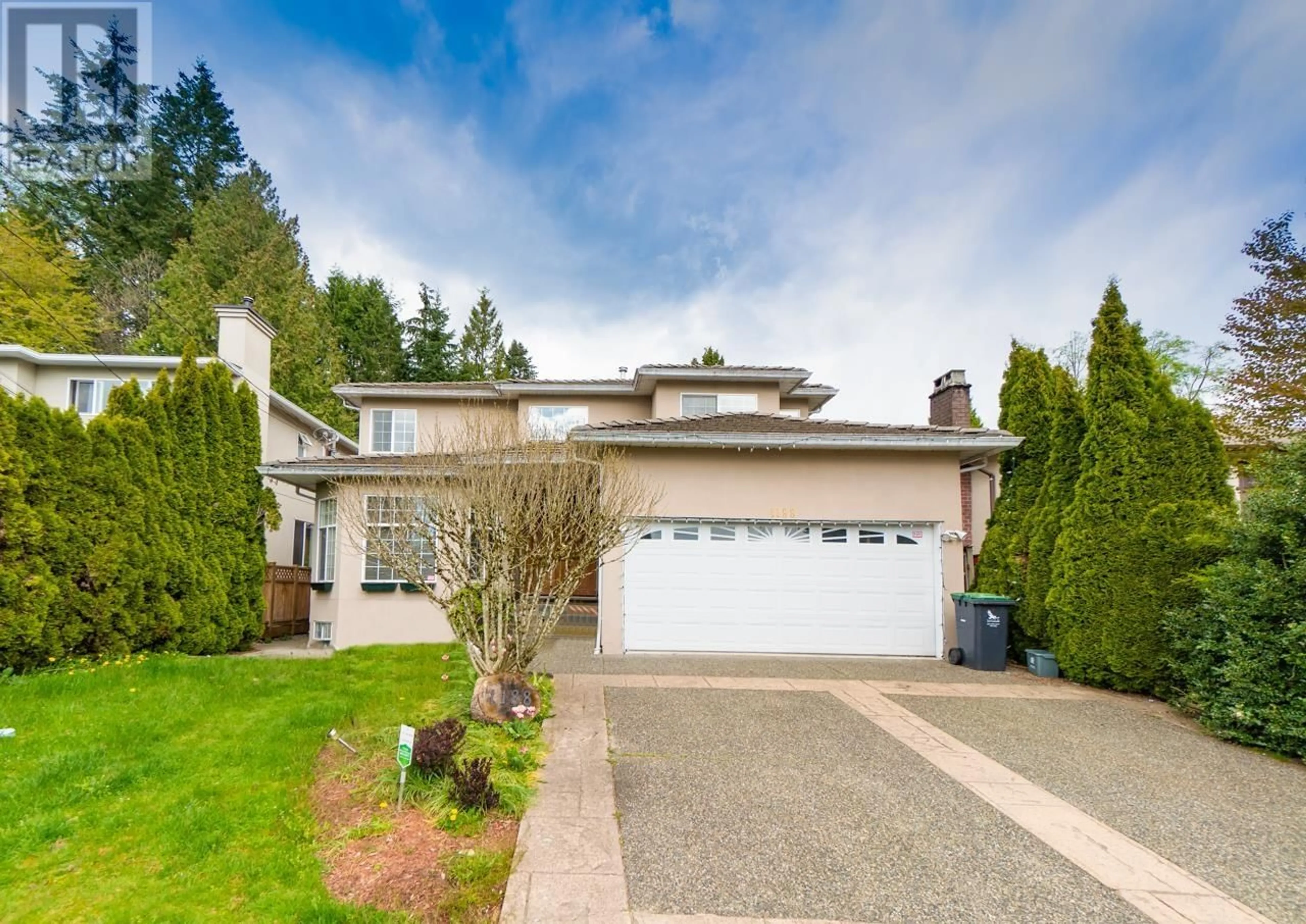 Home with vinyl exterior material, street for 1188 WELLINGTON DRIVE, North Vancouver British Columbia V7K1L2