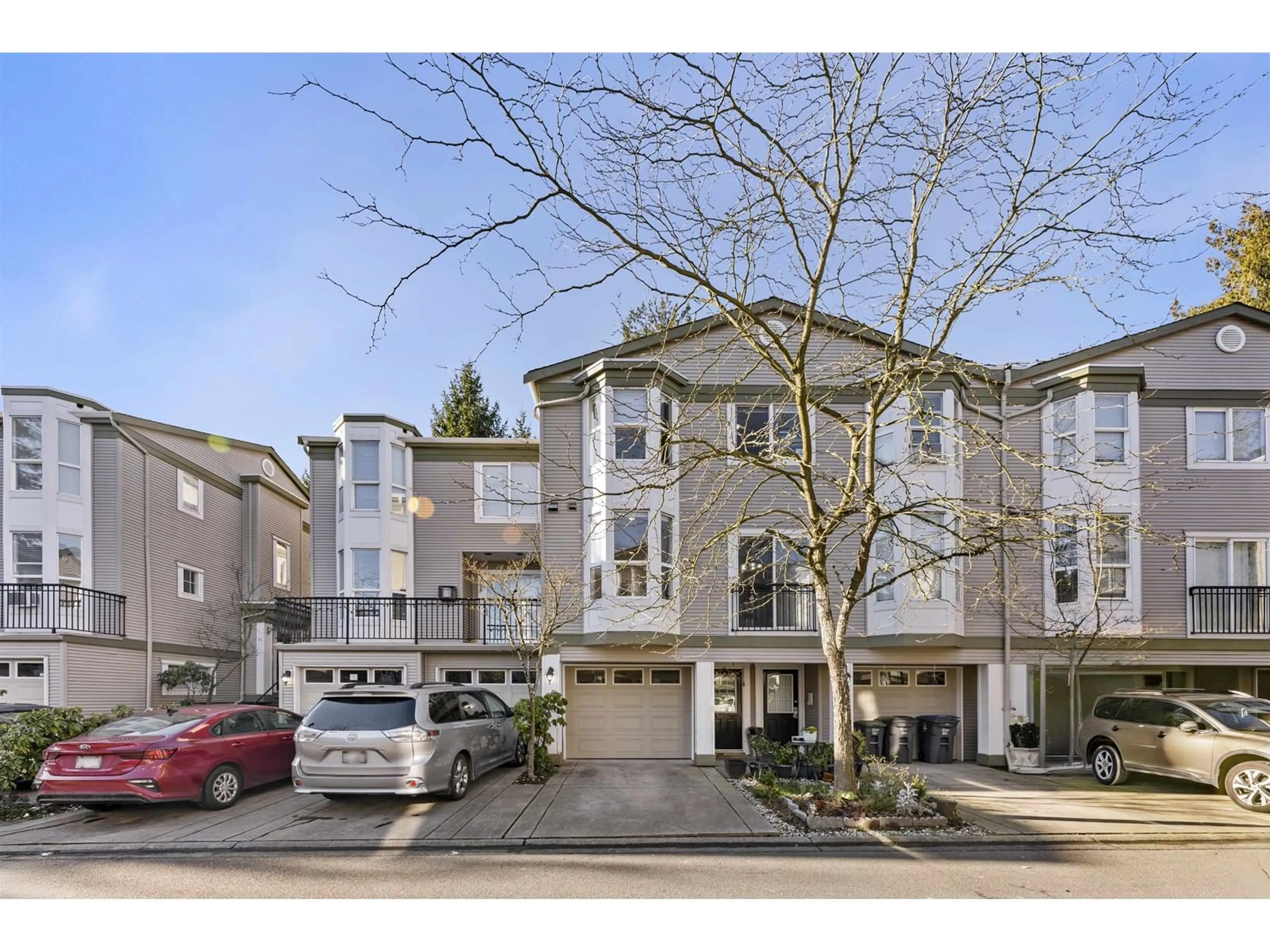 Unknown for 34 9559 130A STREET, Surrey British Columbia V3V5N9