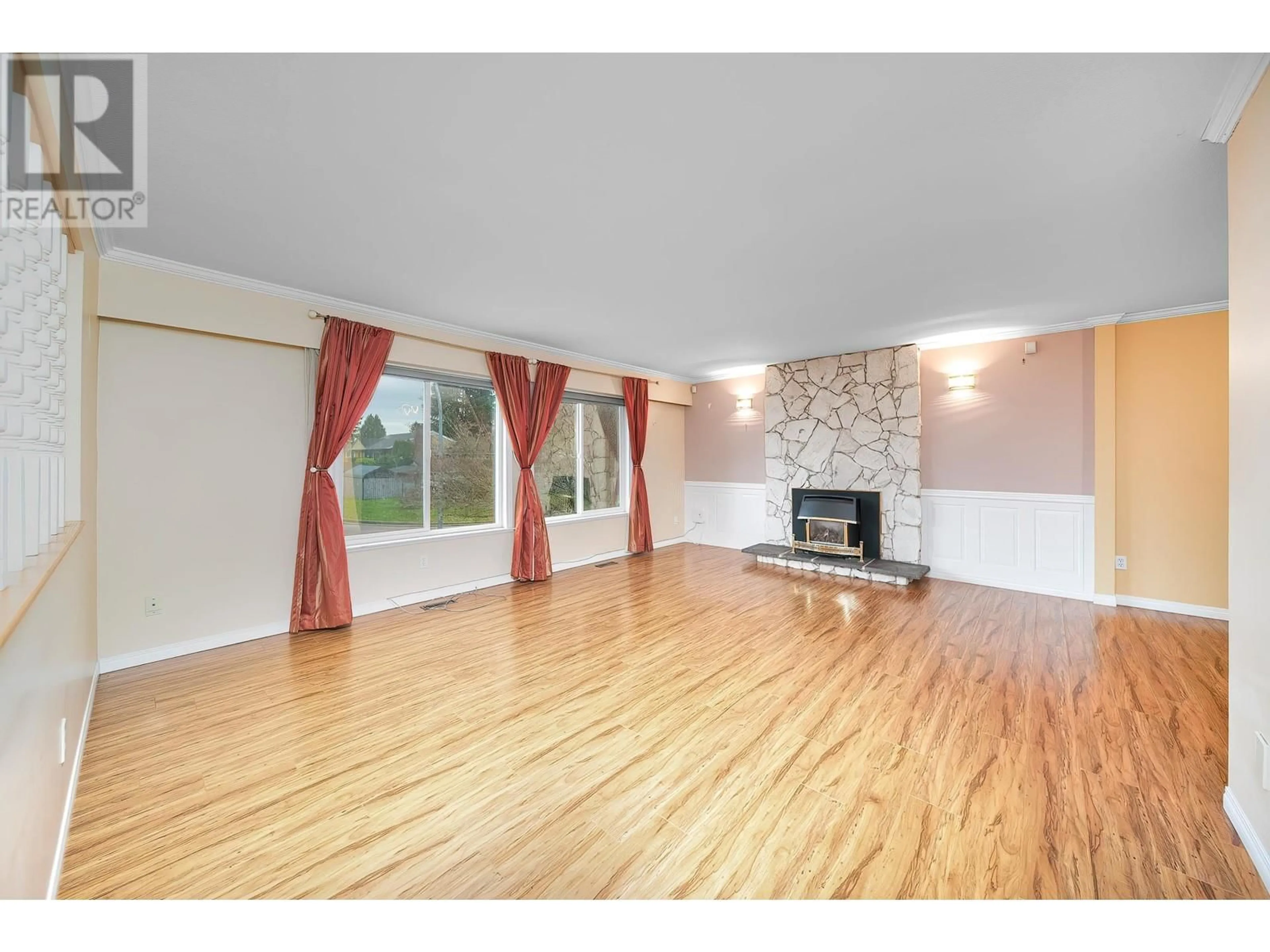 A pic of a room for 2145 DORSET AVENUE, Port Coquitlam British Columbia V3B5G8