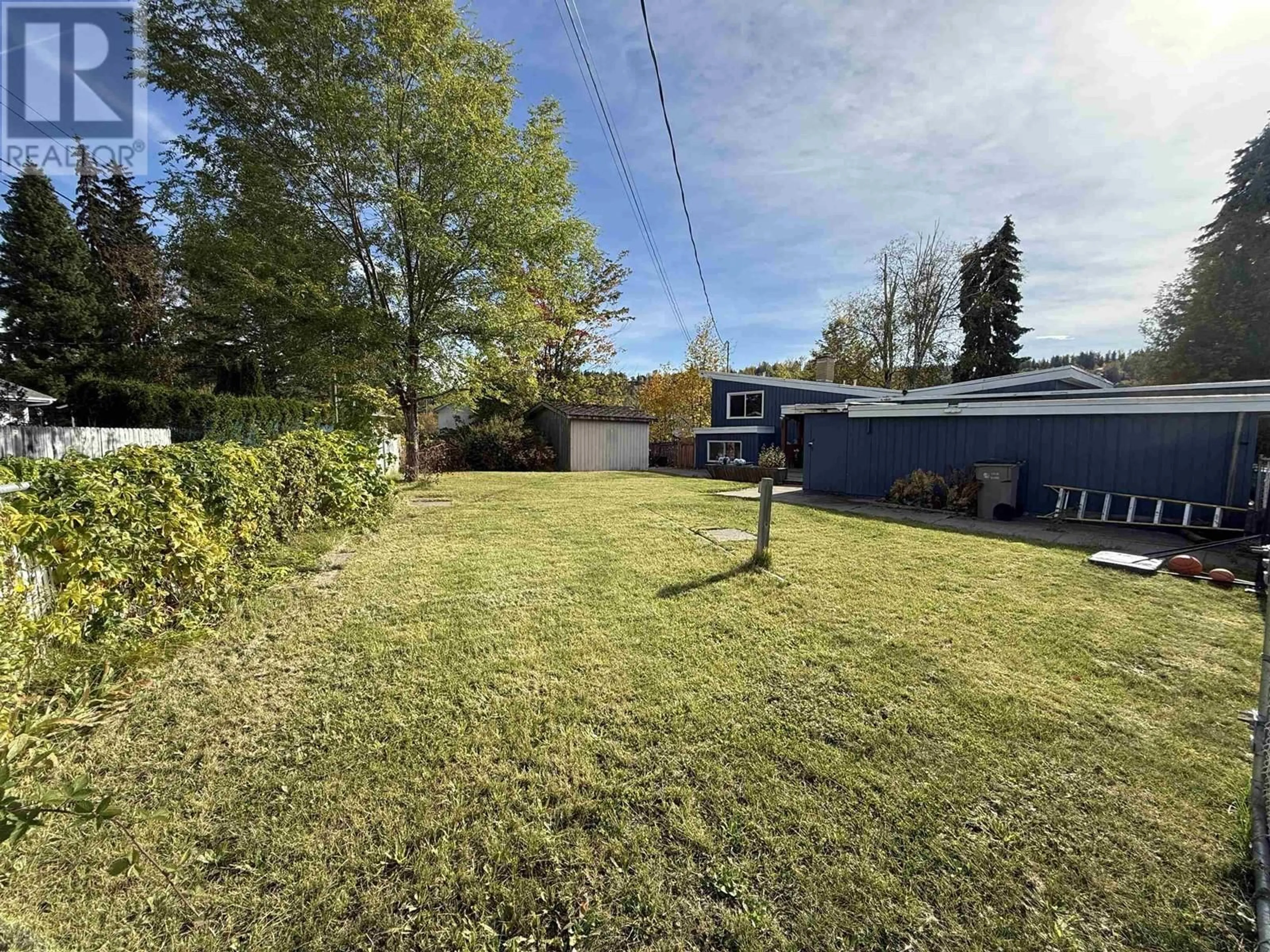 A pic from outside/outdoor area/front of a property/back of a property/a pic from drone, unknown for 1223 JOHNSTON AVENUE, Quesnel British Columbia V2J3C6