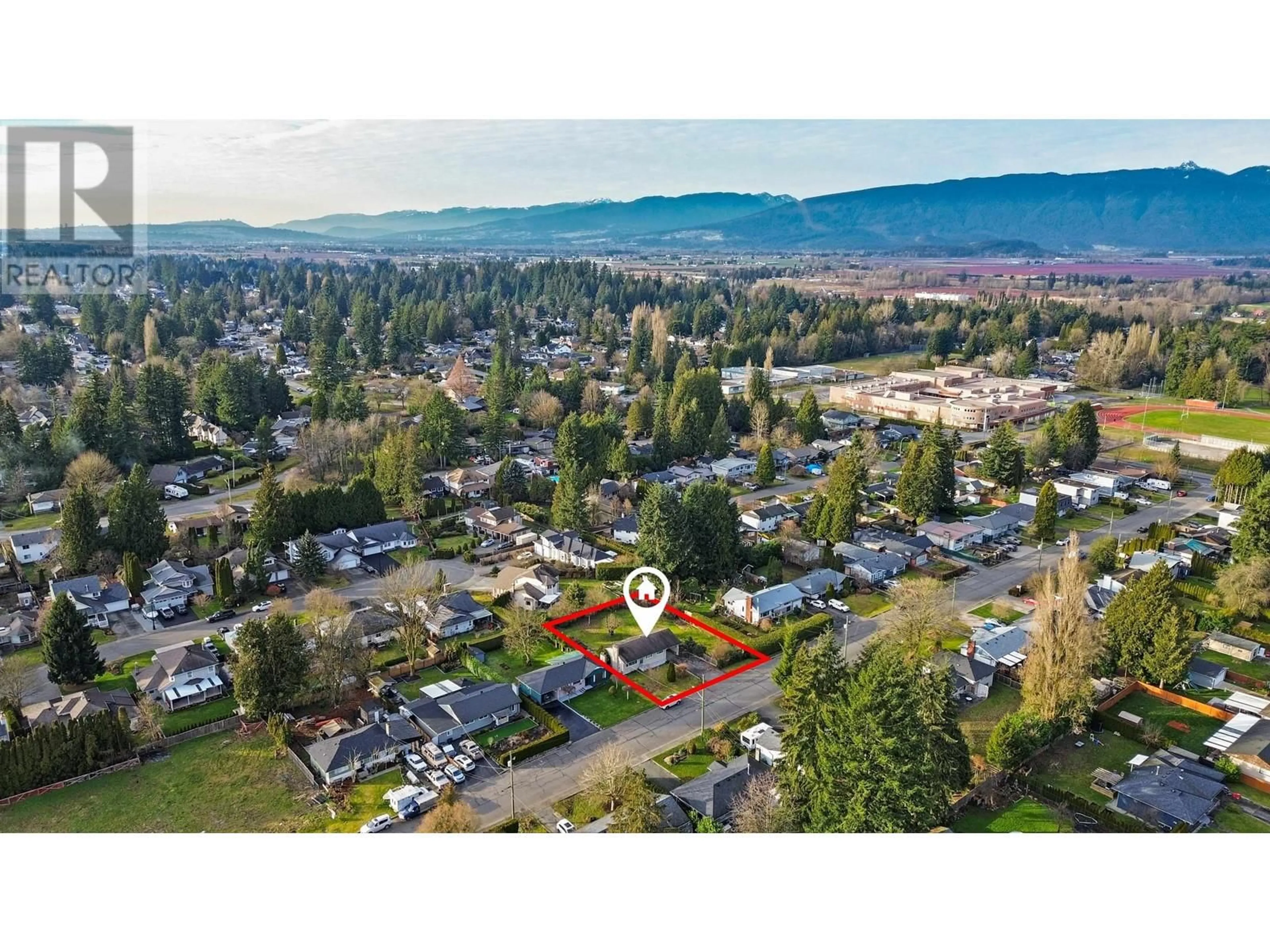 A pic from outside/outdoor area/front of a property/back of a property/a pic from drone, mountain view for 12075 220TH STREET, Maple Ridge British Columbia V2X5R6