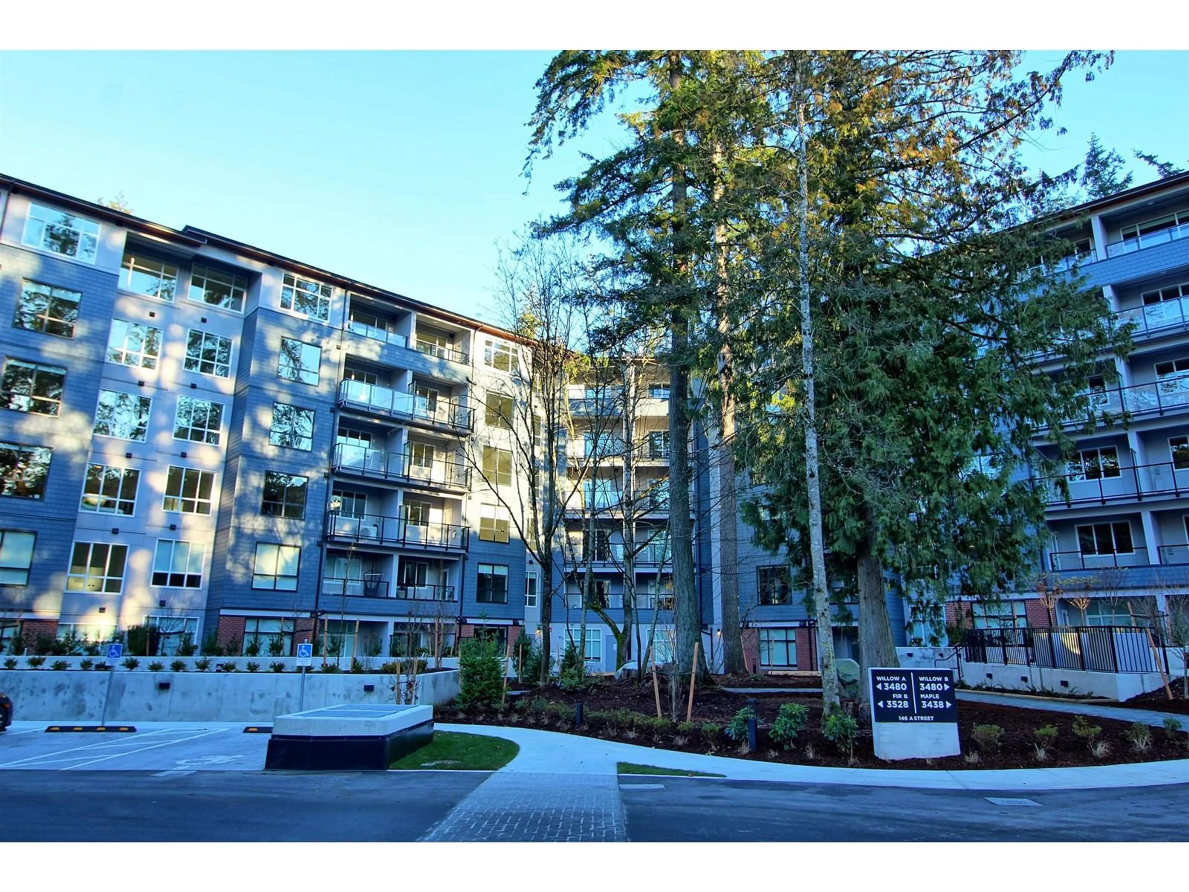 Patio, street for 615 - 3480 146A, Surrey British Columbia V4P0H6