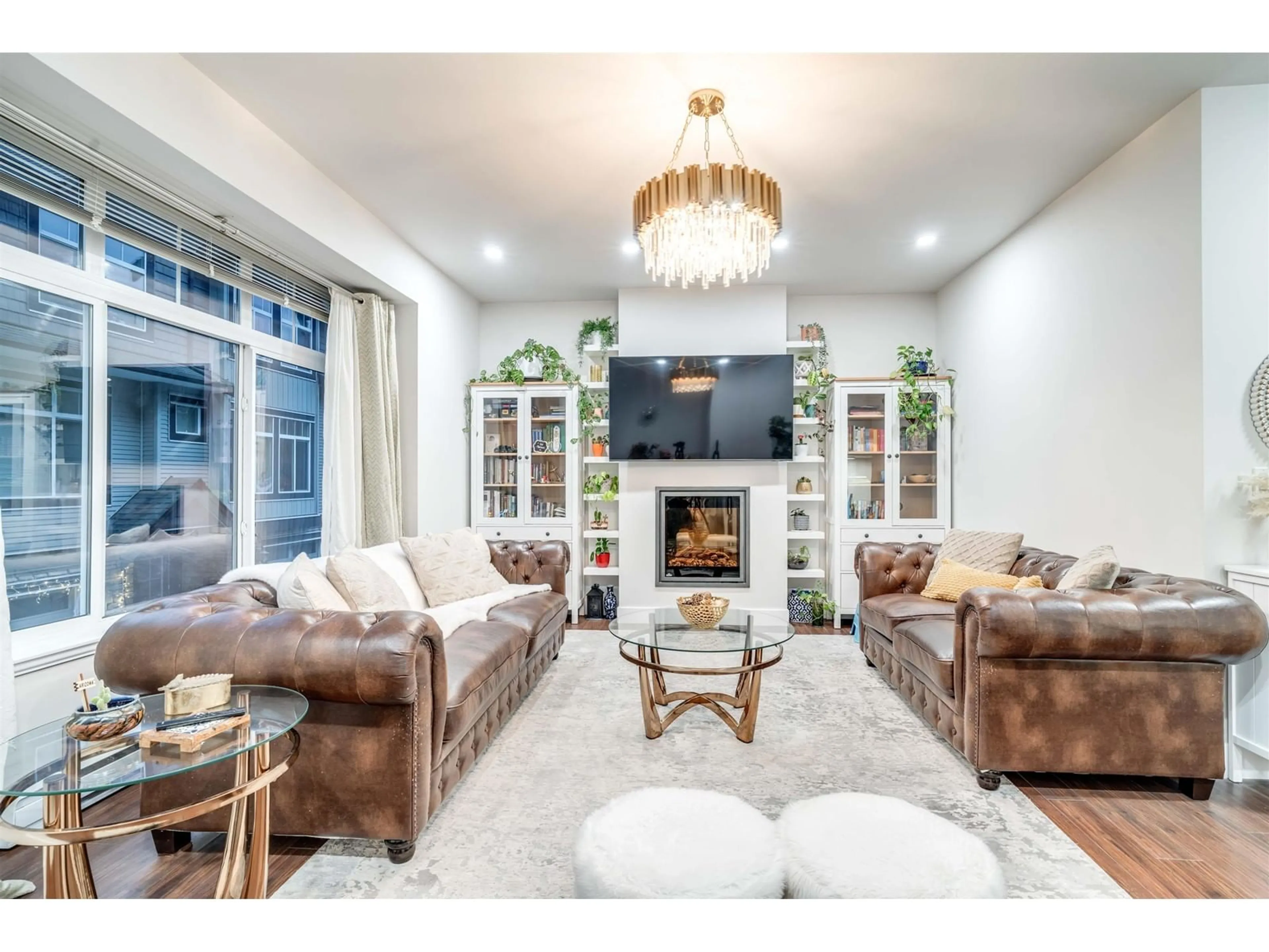 Living room with furniture, unknown for 114 - 6299 144, Surrey British Columbia V3X1A2