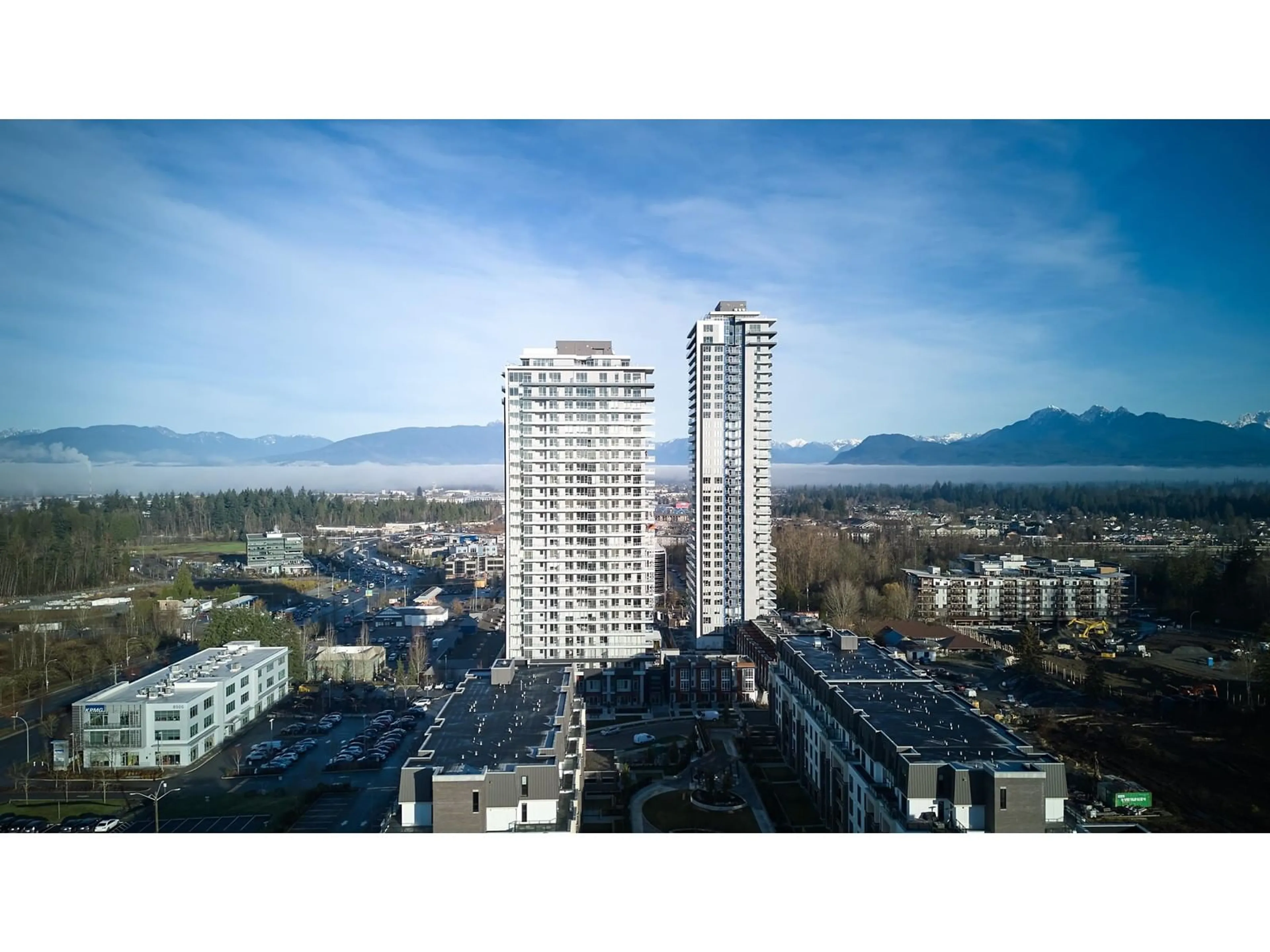 A pic from outside/outdoor area/front of a property/back of a property/a pic from drone, city buildings view from balcony for 1906 20065 85 AVENUE, Langley British Columbia V2Y3Y4